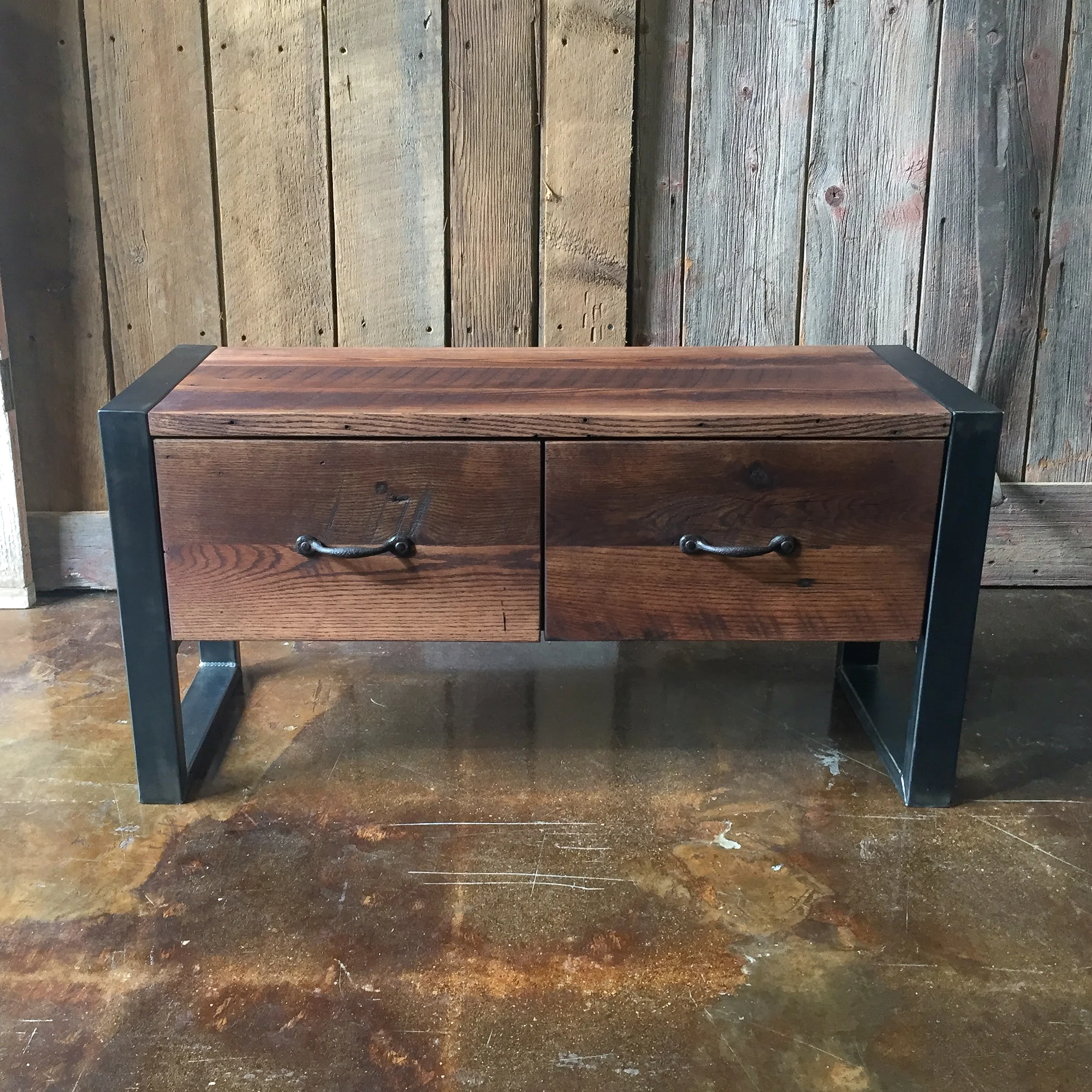 2 drwr bench.jpg