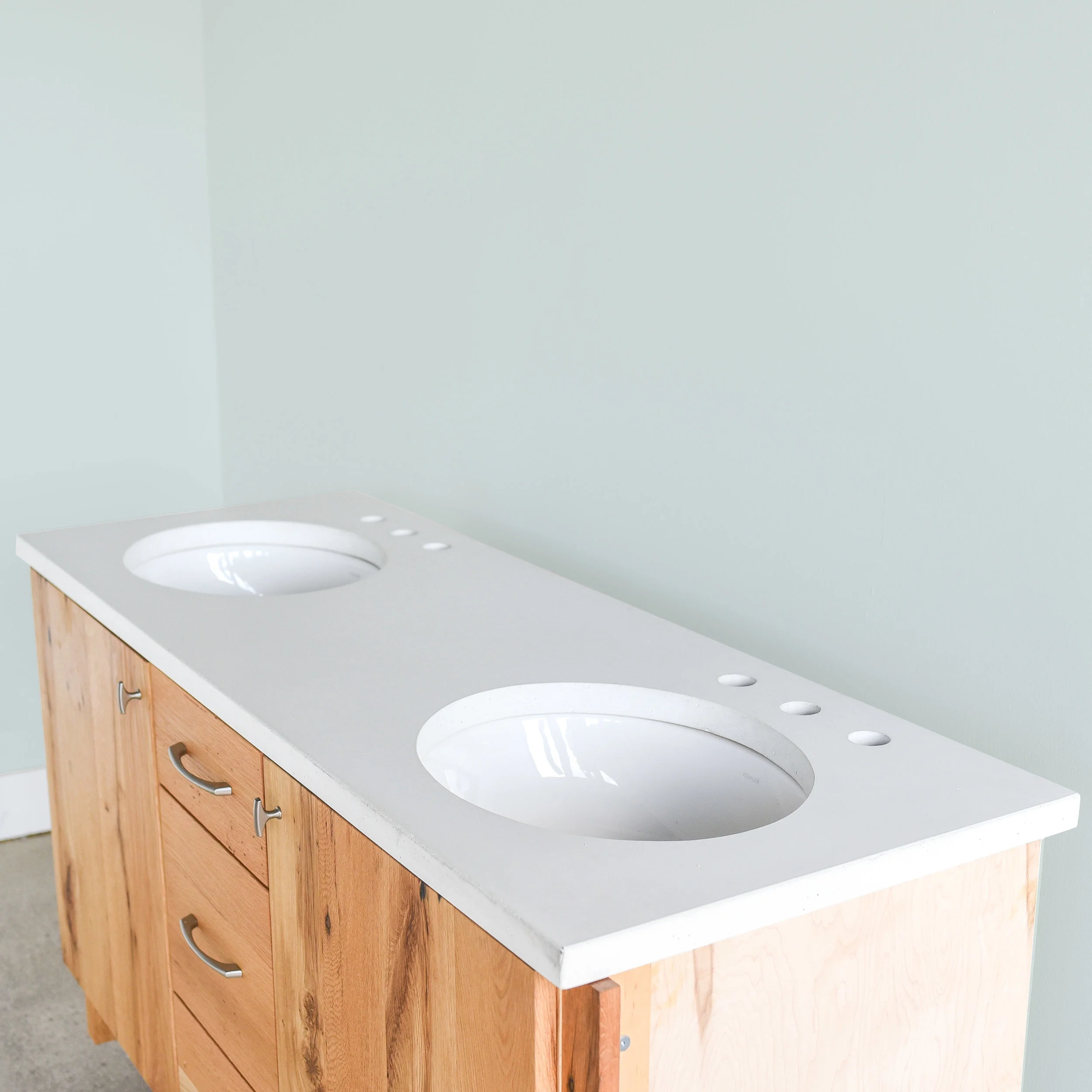 Concrete Vanity Top / Double Undermount Sinks - in white