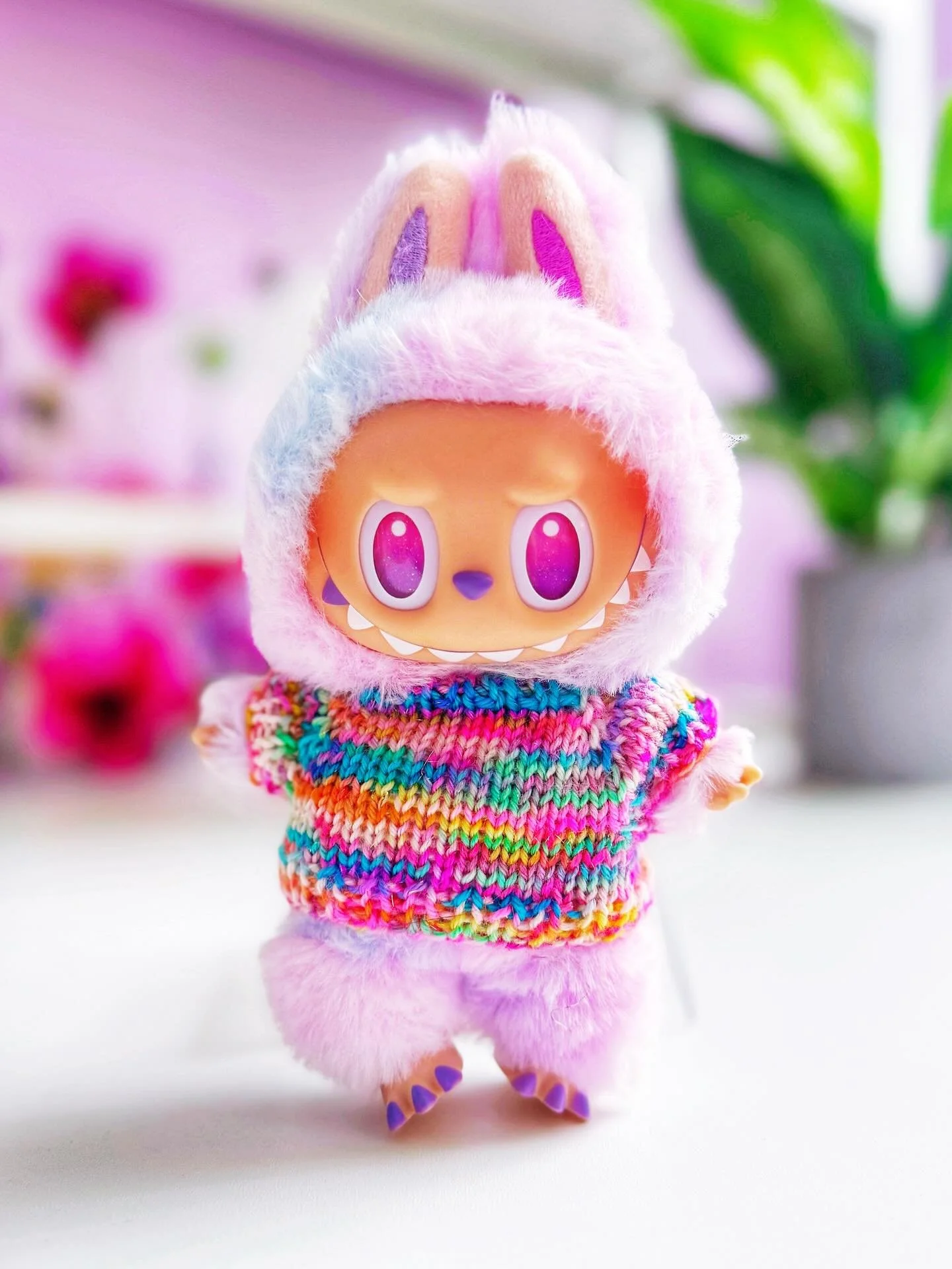 I think we all knew it was only a matter of time before I knit a Labubu sweater. 

I&rsquo;ve been hoarding leftovers of my @superglo.fiber yarn exclusive from @knittynatty&rsquo;s Sock Week specifically for that purpose. And last night, my dreams ca