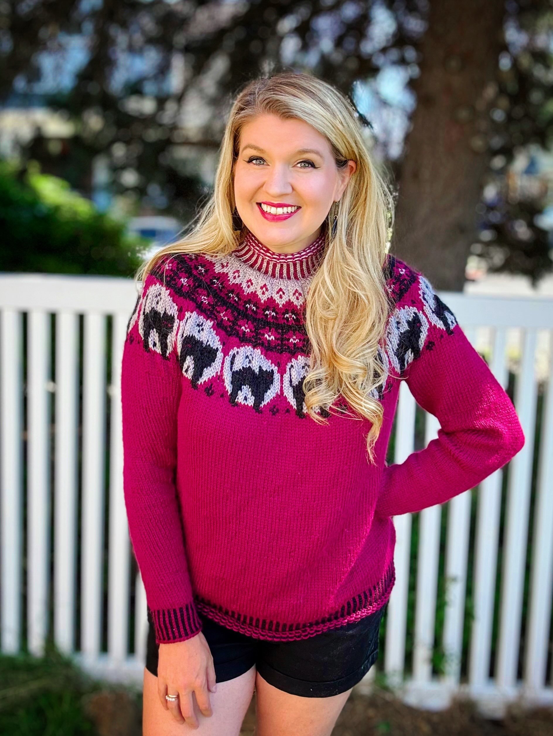 I finally finished my Rhinebeck 2025 sweater.

That&rsquo;s not a typo. I really mean 2025. 

I cast on the Nocturnal Jumper from @saskieco with every intention of wearing it to Rhinebeck last year along with @penny_moons and all our knitting friends