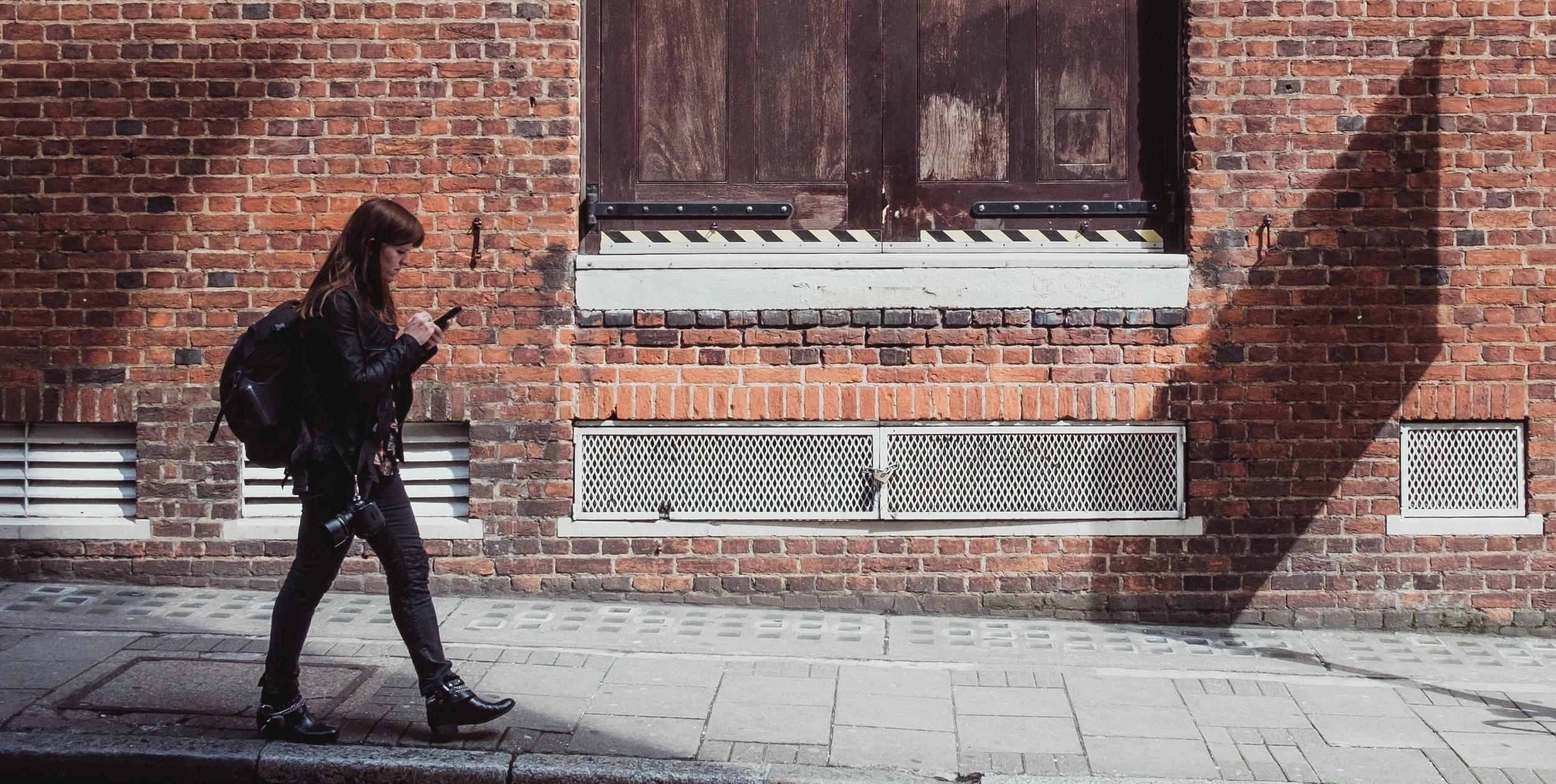 #International Le New Jersey pourrait bientôt vous envoyer en prison si vous écrivez un texto en marchant