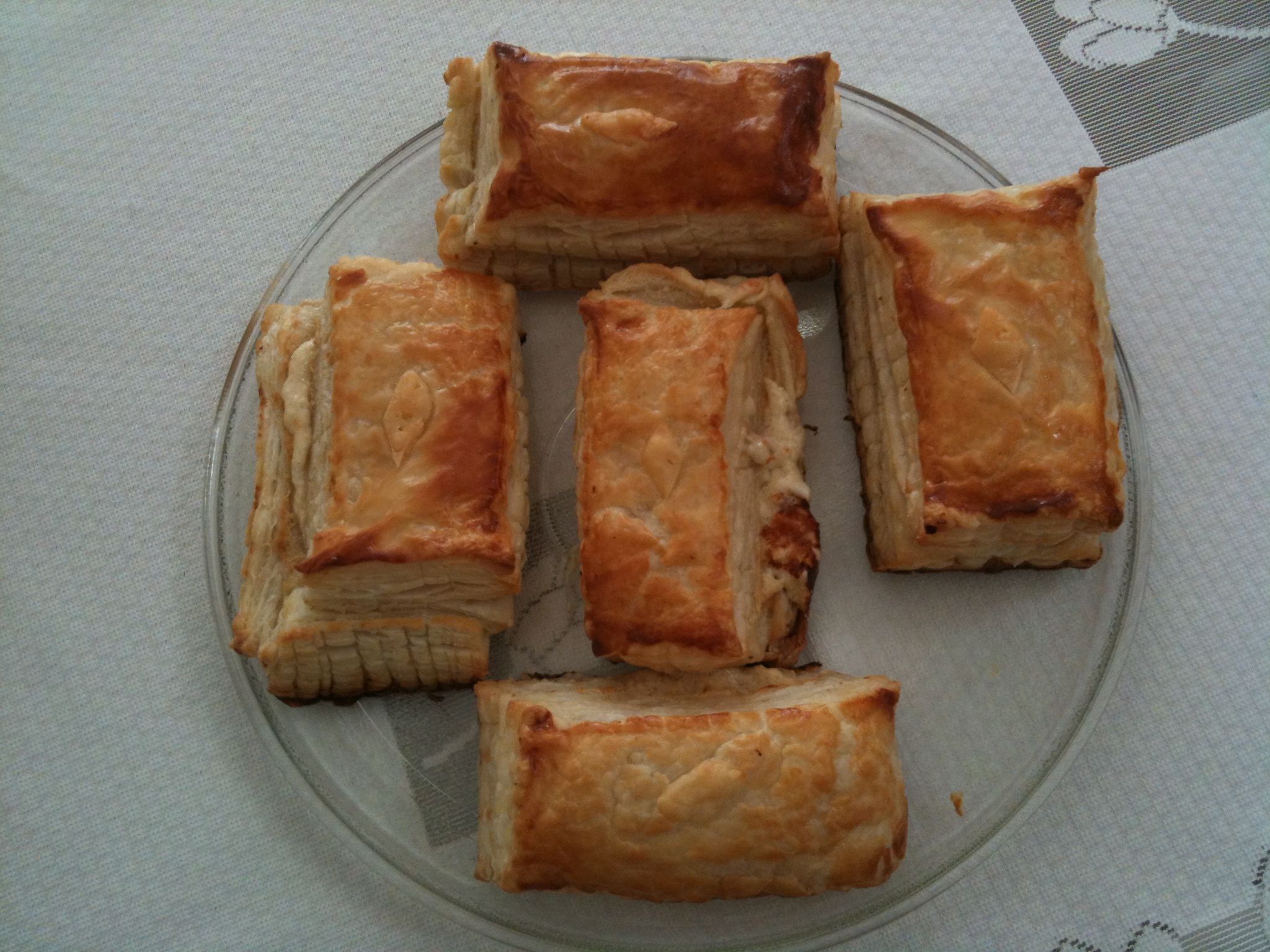 puff pastry with cheese sauce.jpg