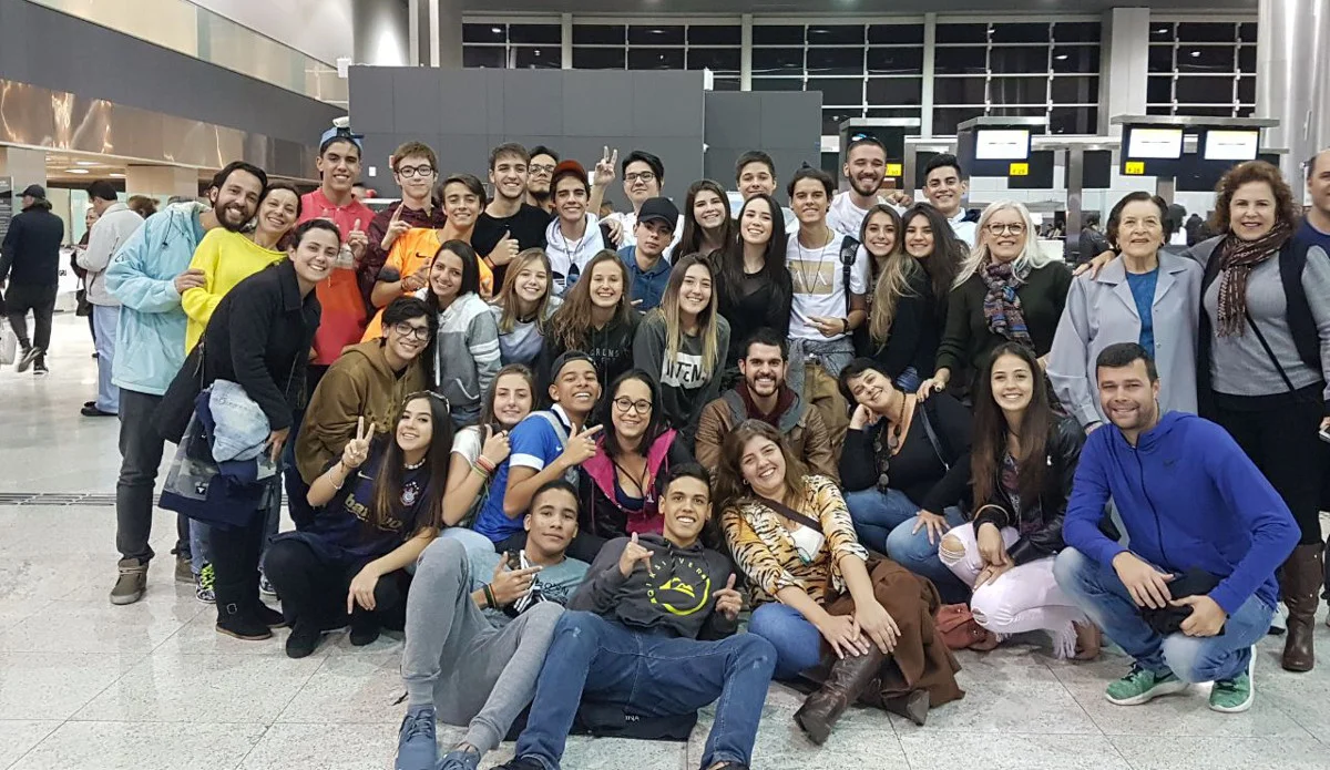 família e amigos.