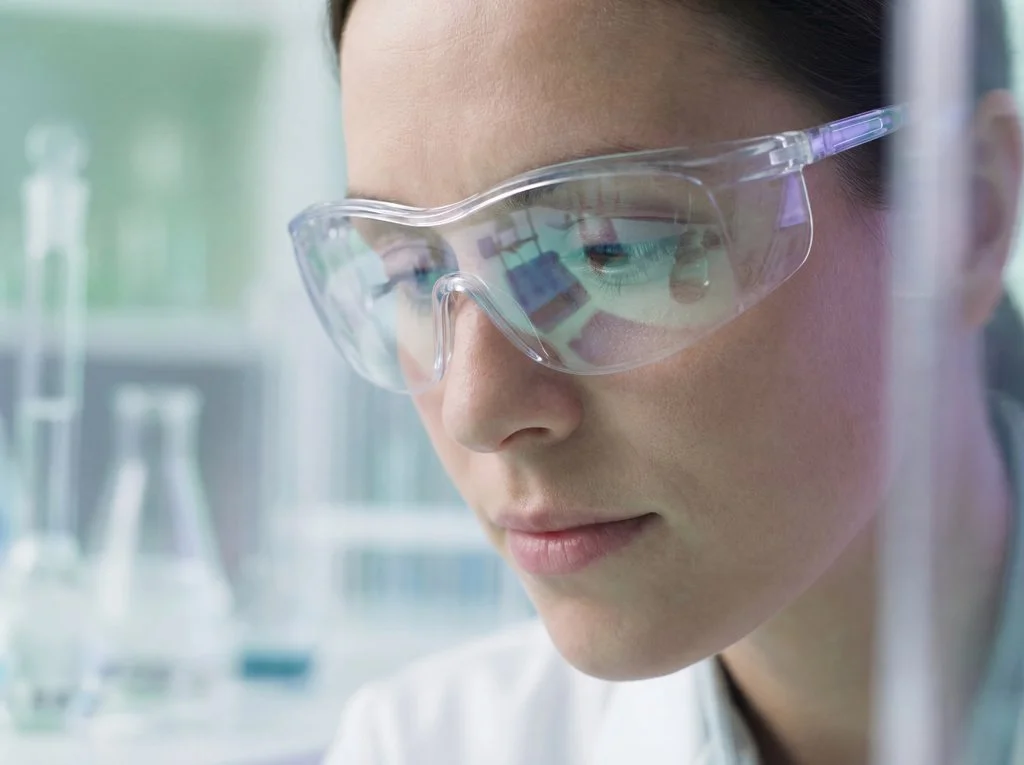 Forskare i labb
