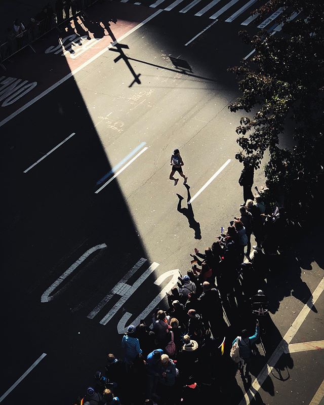 Watching the marathon from our rooftop is always so inspiring. @lasternick ran it last year, maybe I&rsquo;ll run it someday? 🏃 .
.
.
#tcsnycmarathon #nyc #newyorkmarathon2019 #nycmarathon #running #runnersofinstagram #marathonrunner #runningmotivat