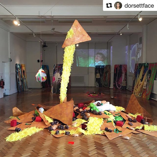 Floor Nachos now at @bury_art_museum in England as part of the group exhibition #Shonky!
#Repost @dorsettface
・・・
‘Shonky’ Exhibition @bury_art_museum is DEAD GOOD. Go see go see. This piece is called ‘Floor Nachos’ and it’s by Justin Favela. Part of Hayward Touring, curated by @john___walter @favyfav @haywardtouring Kate Lepper and Plastique Fantastique in the background. #floornachos #justinfavela