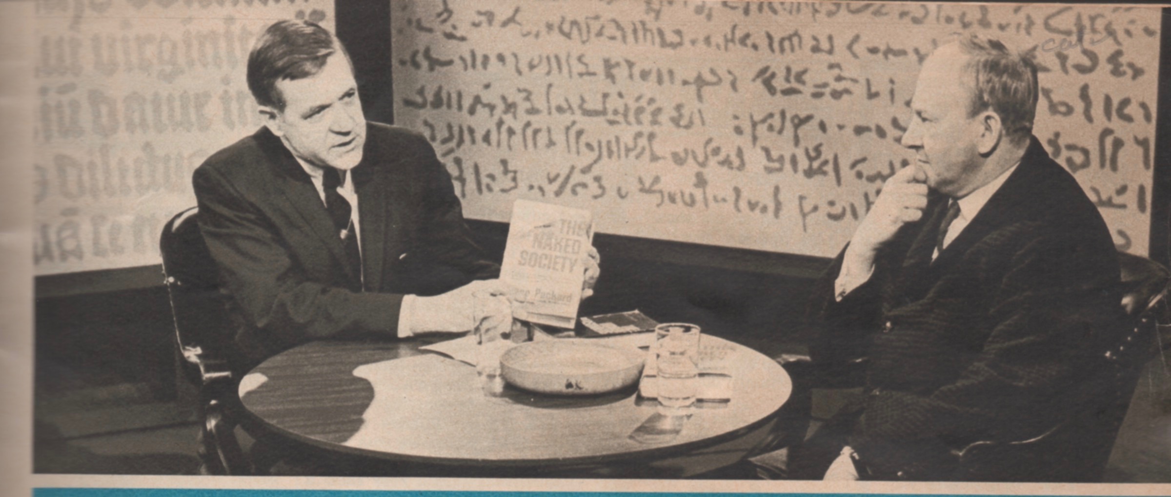 Compare the backdrop in this photo from TV Week with the backdrop behind Starrett in the mystery photo.