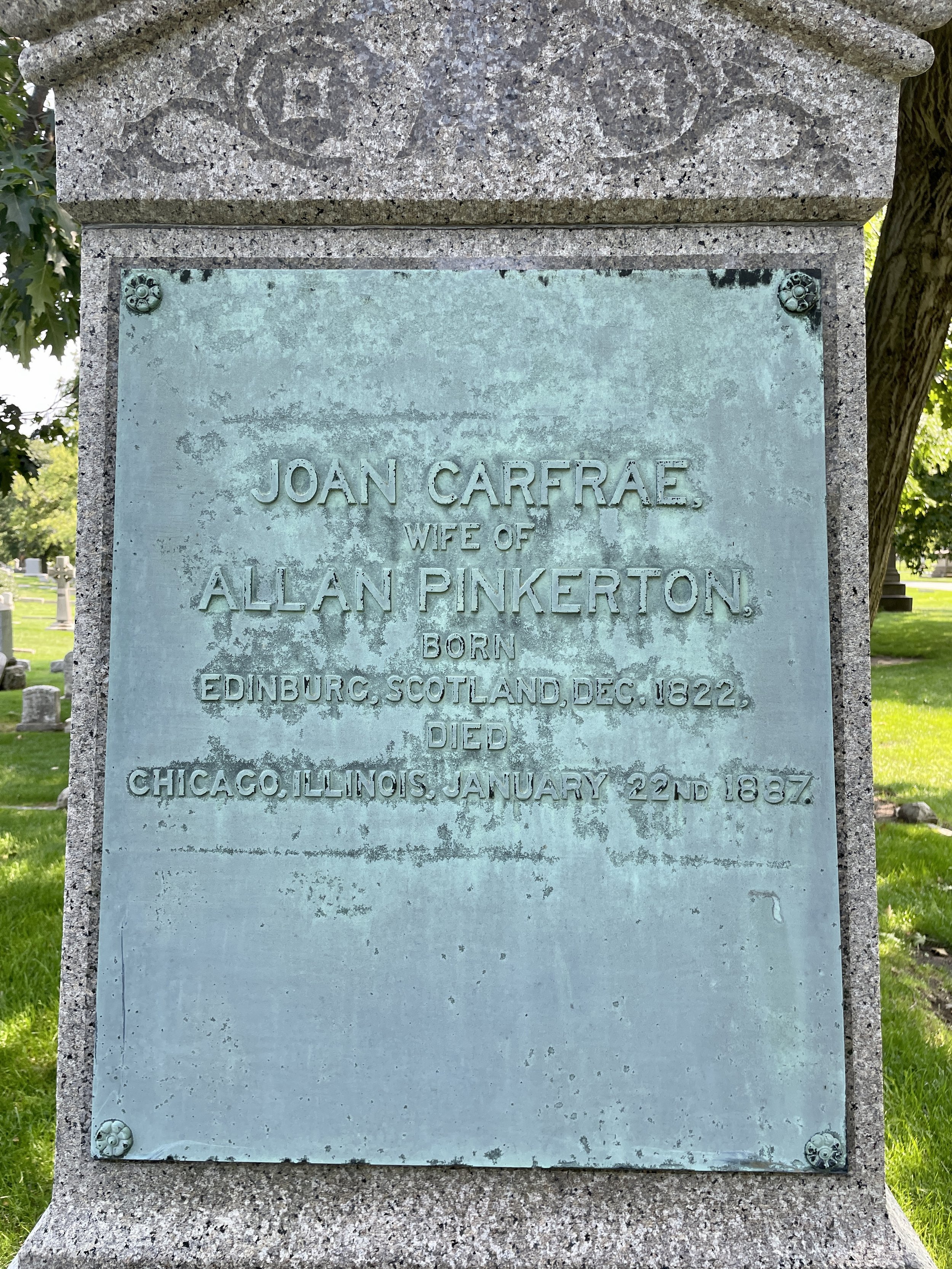 Tablet for Joan Carfrae, Pinkerton's wife.