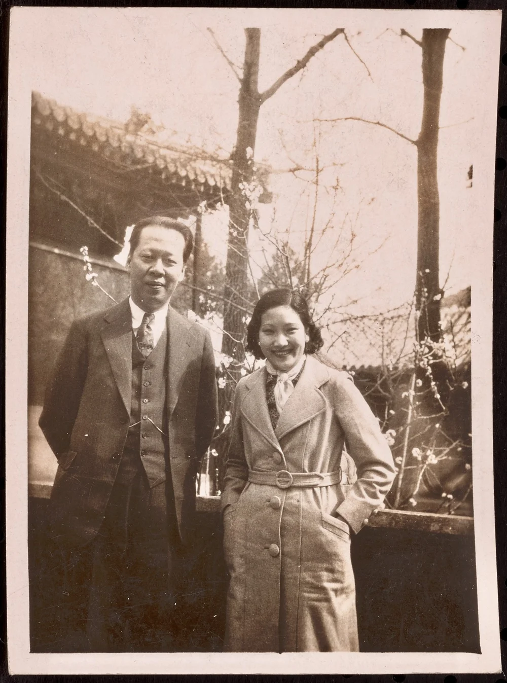 I have no information on this handsome couple. If by any chance at all you should know anything about them, please let me know.