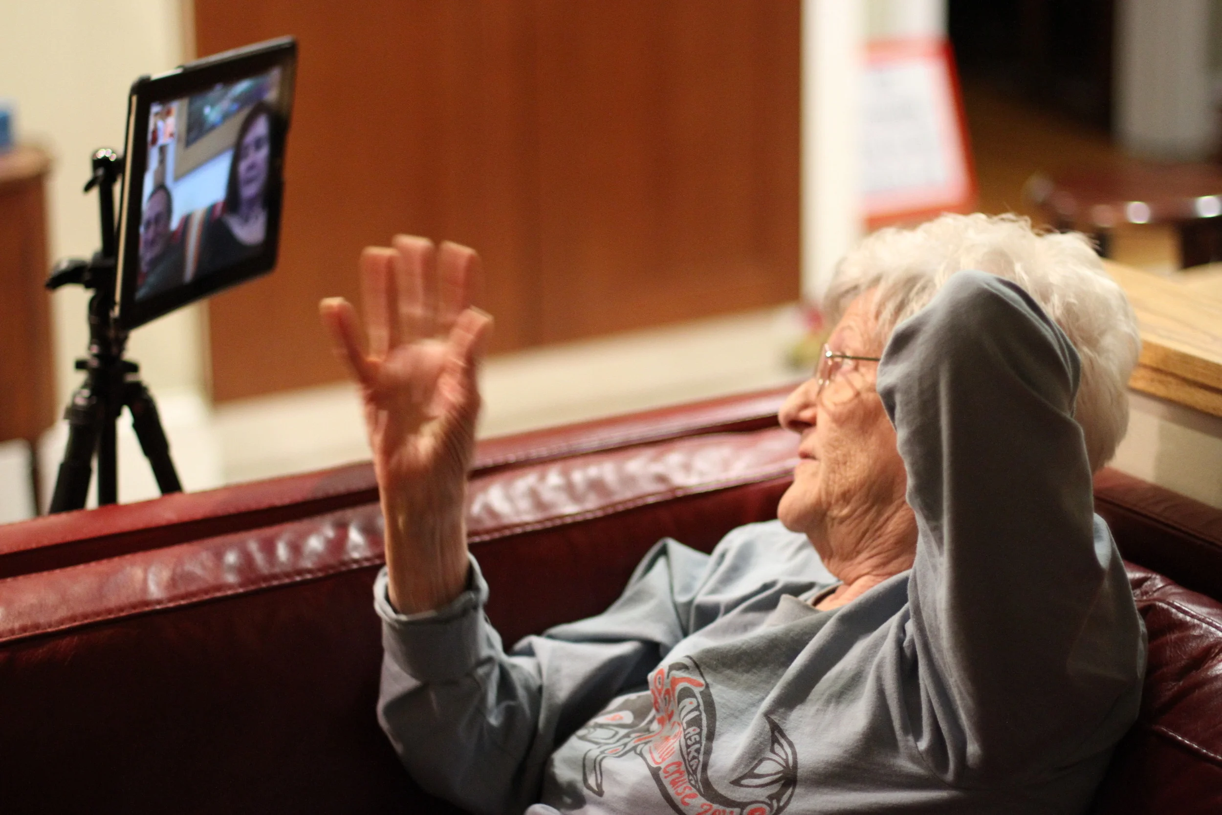 2012_12_08_04_13_20_487_Kibitzing_Grandmas.jpg