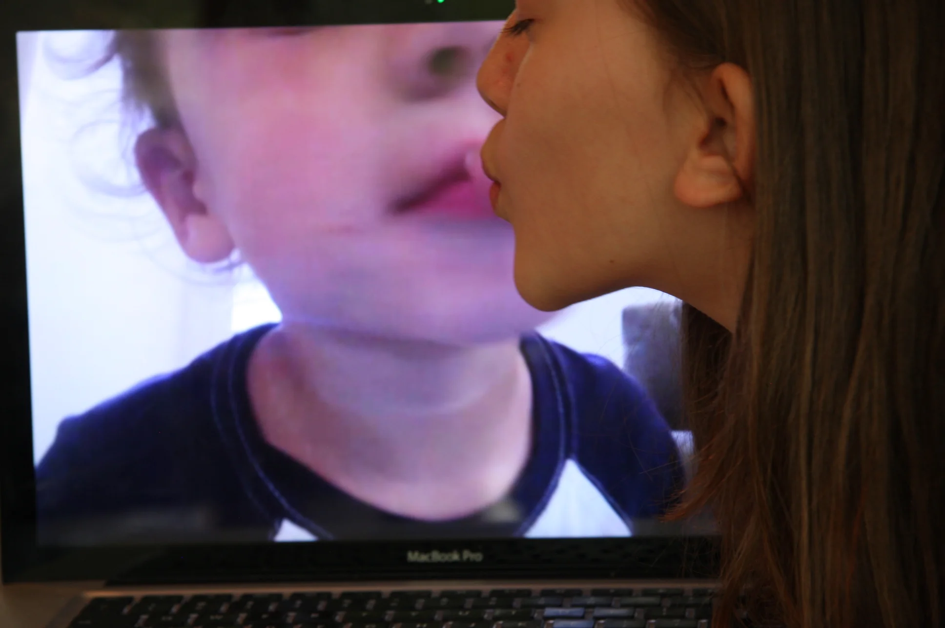 Skype_Kiss.JPG