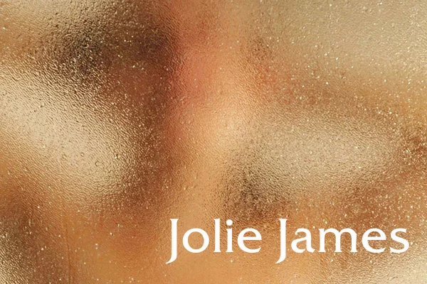 Jolie James