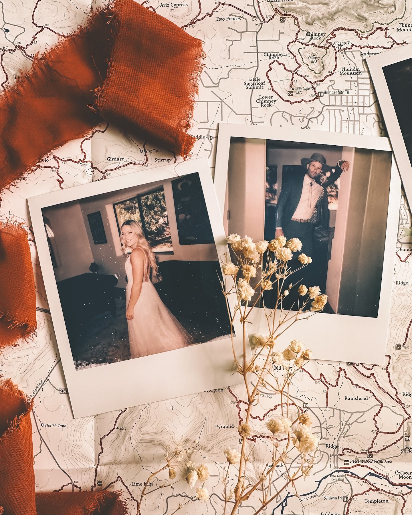 ✨10.03.23 on Polaroid✨

#oneyearlater #anniversary #weddinganniversary #photography #polaroid #polaroidfilm600 #film #elopement #sedona #desertelopement #southwestelopement #arizona #adventure #desertwedding #travel #weddingday #jeep #desertlove #tra