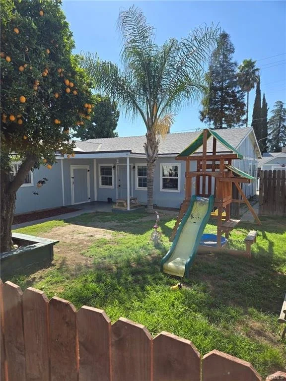FOR SALE - 2BD/1BA Home in Bakersfield CA! Tell your friends in the valley!