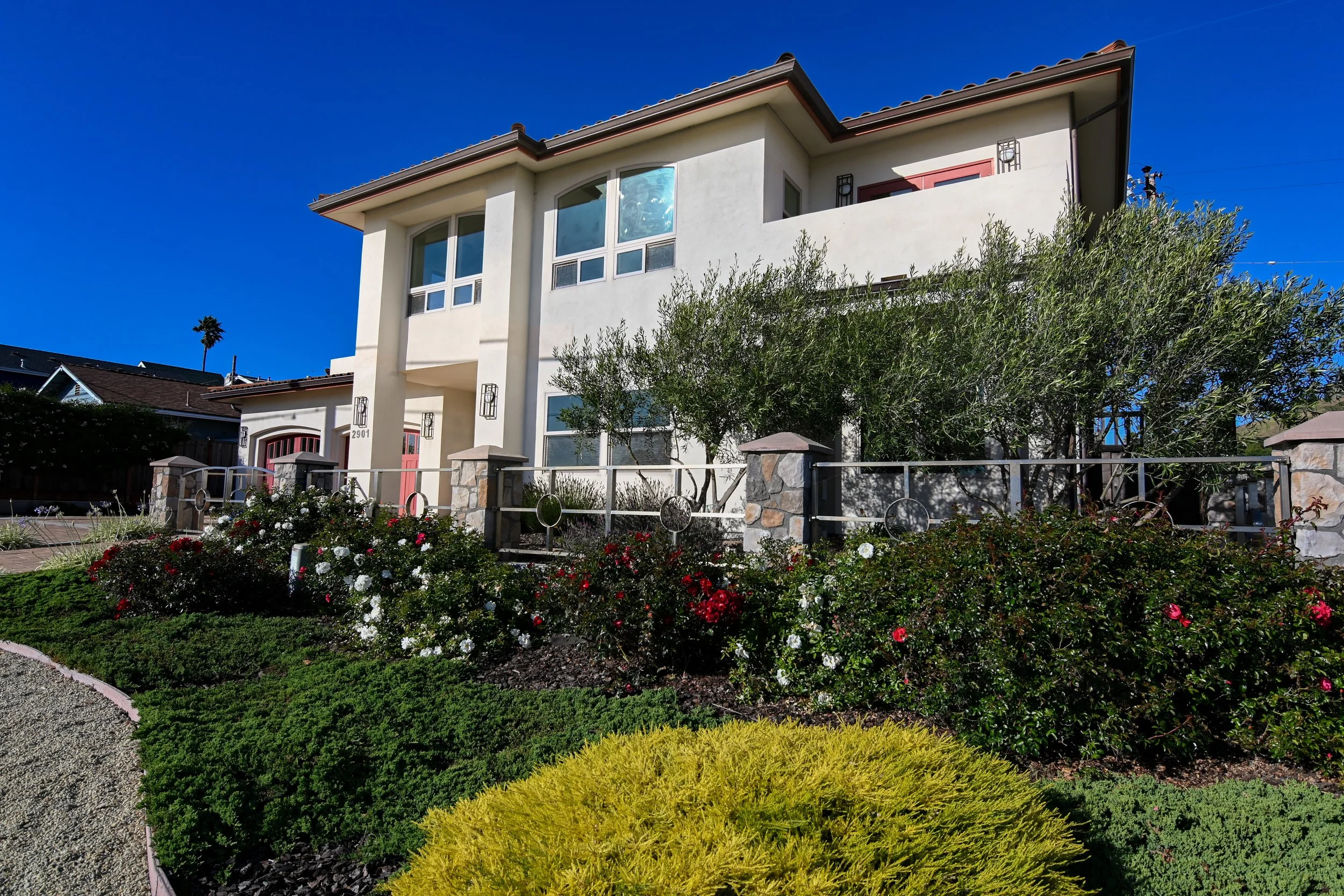 FOR SALE - BEAUTIFUL CAYUCOS BEACH HOME