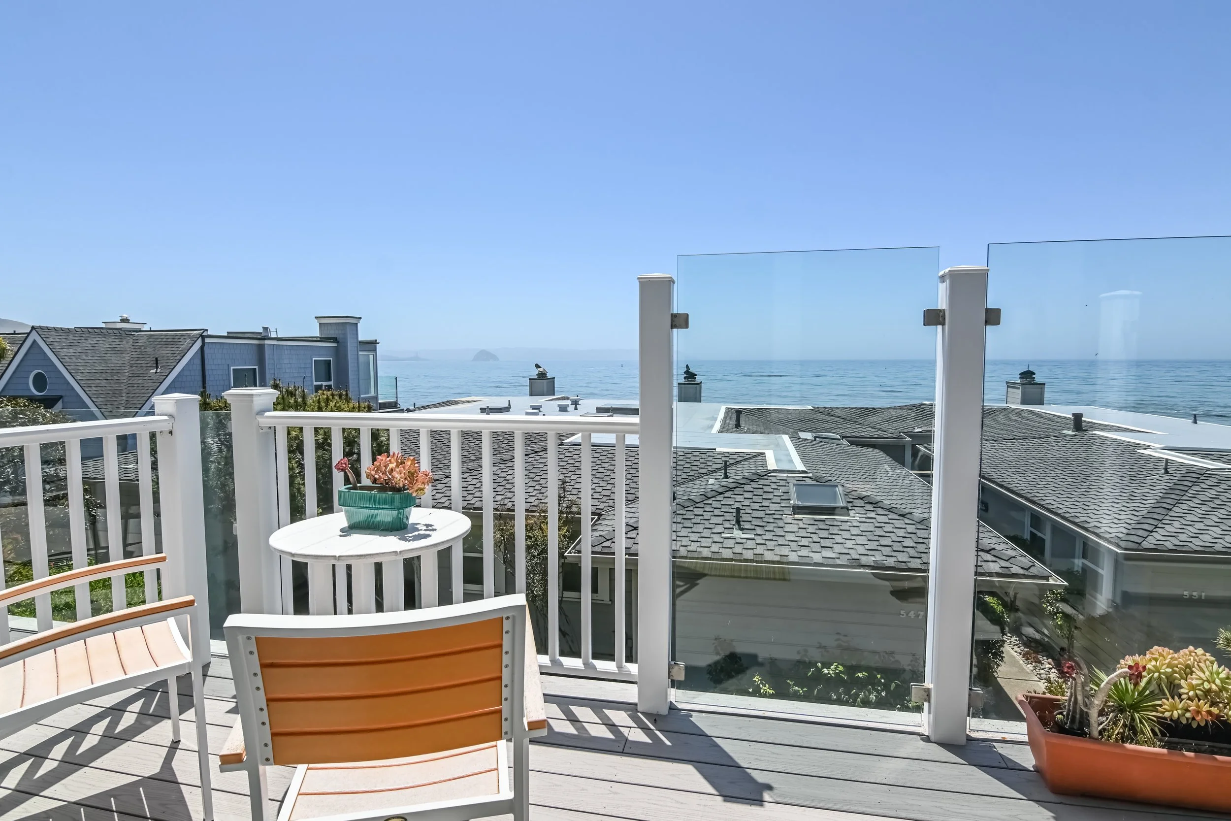CAYUCOS FOR SALE - 2BD/2BA TURNKEY CONDO 
