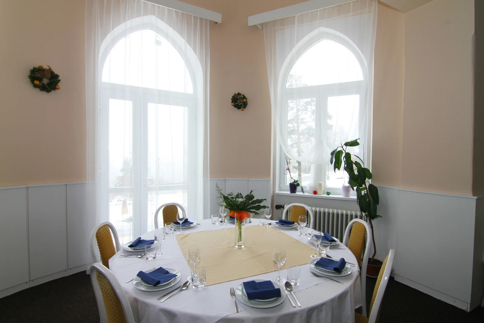 karpatia-jedalen2.jpg