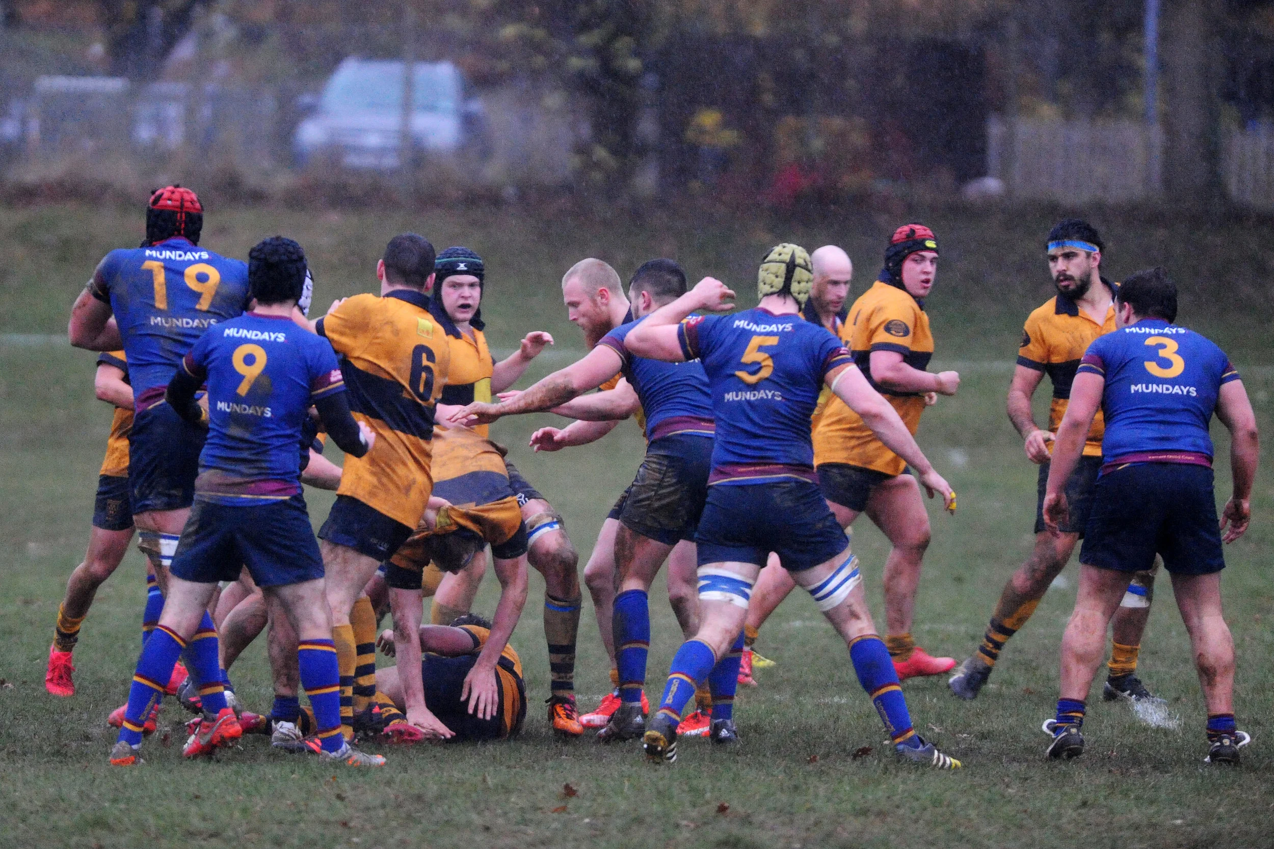 SEVENOAKS V COBHAM115.JPG