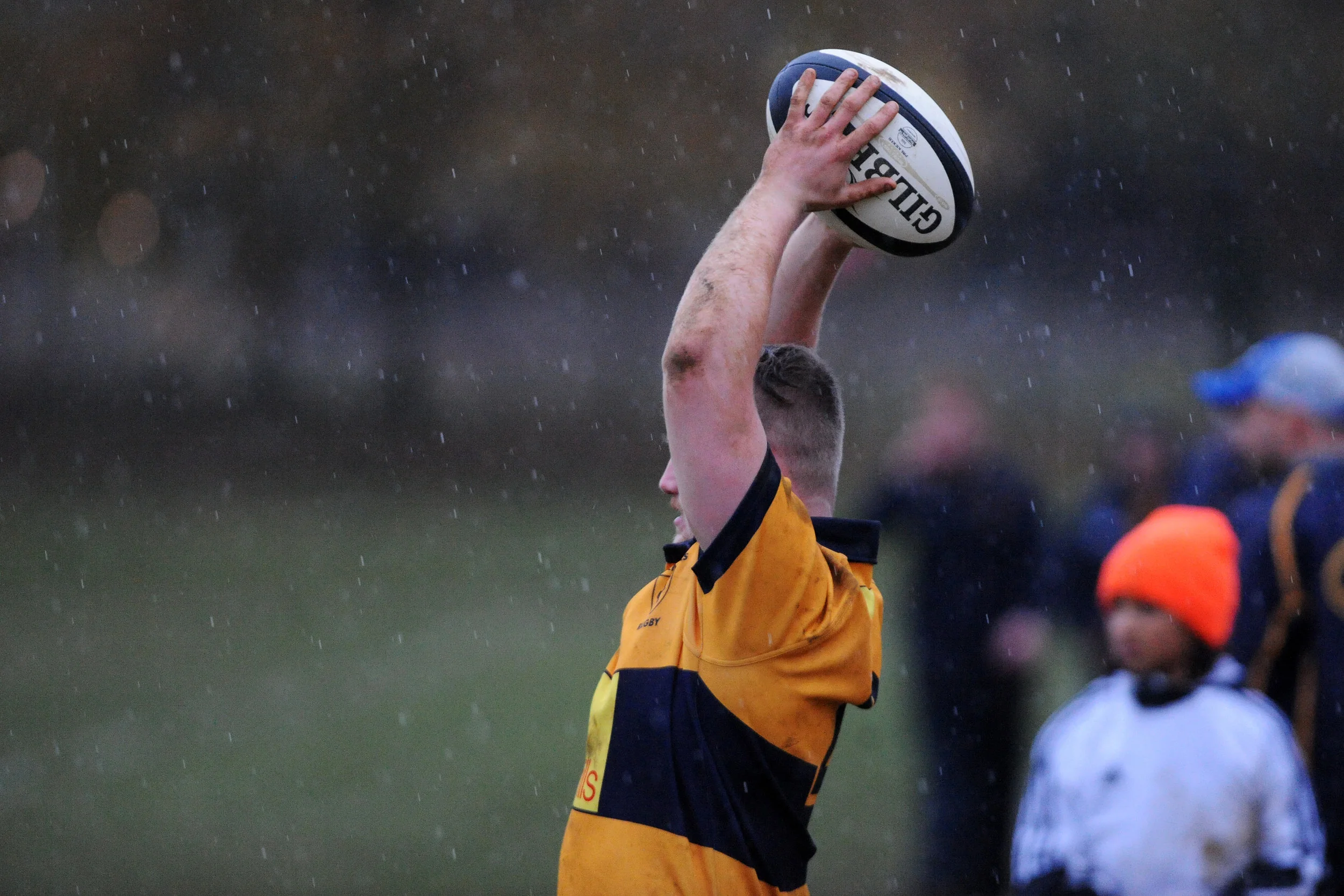 SEVENOAKS V COBHAM107.JPG