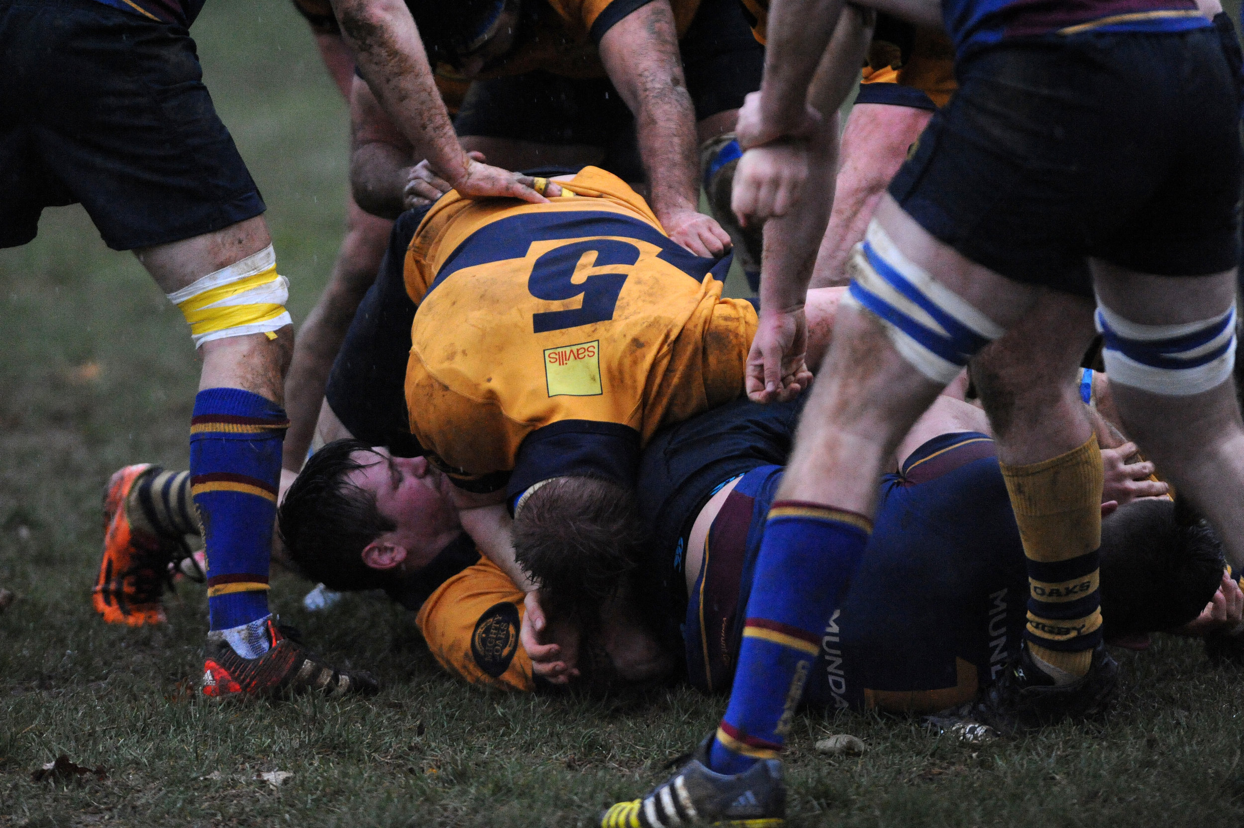 SEVENOAKS V COBHAM108.JPG