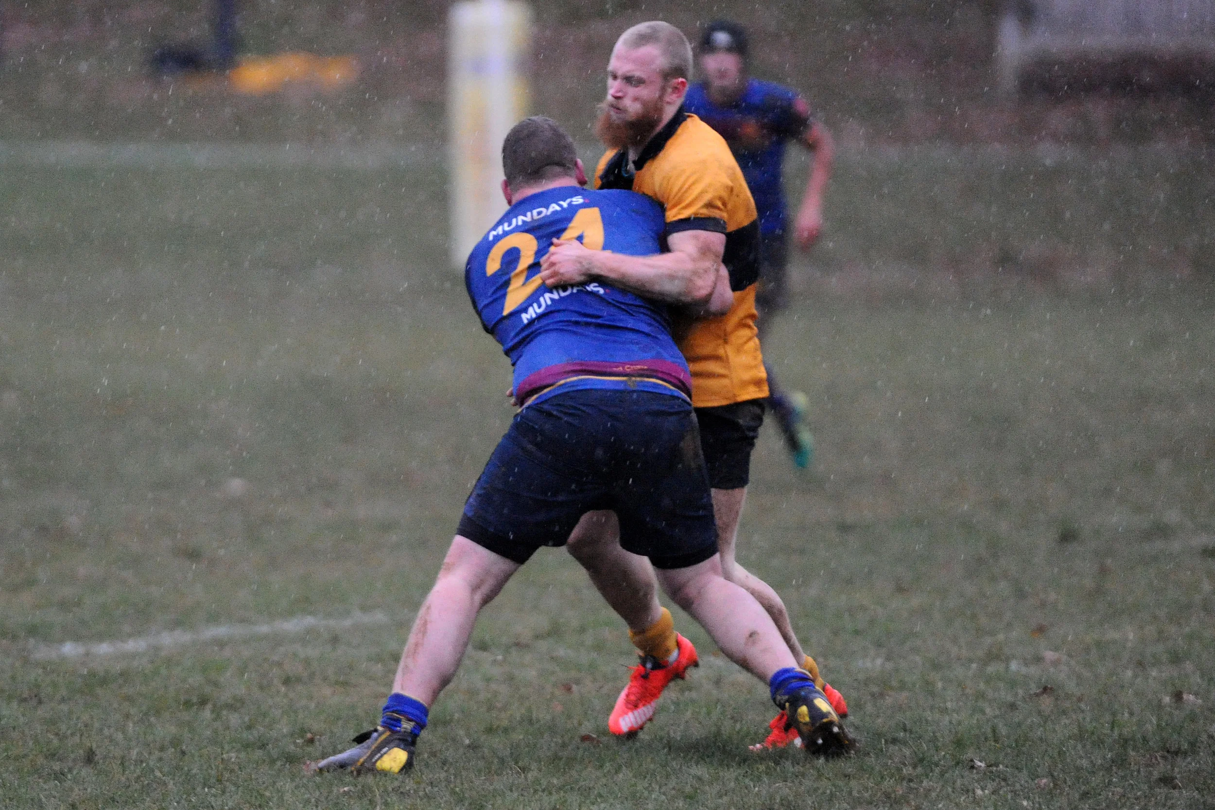 SEVENOAKS V COBHAM102.JPG
