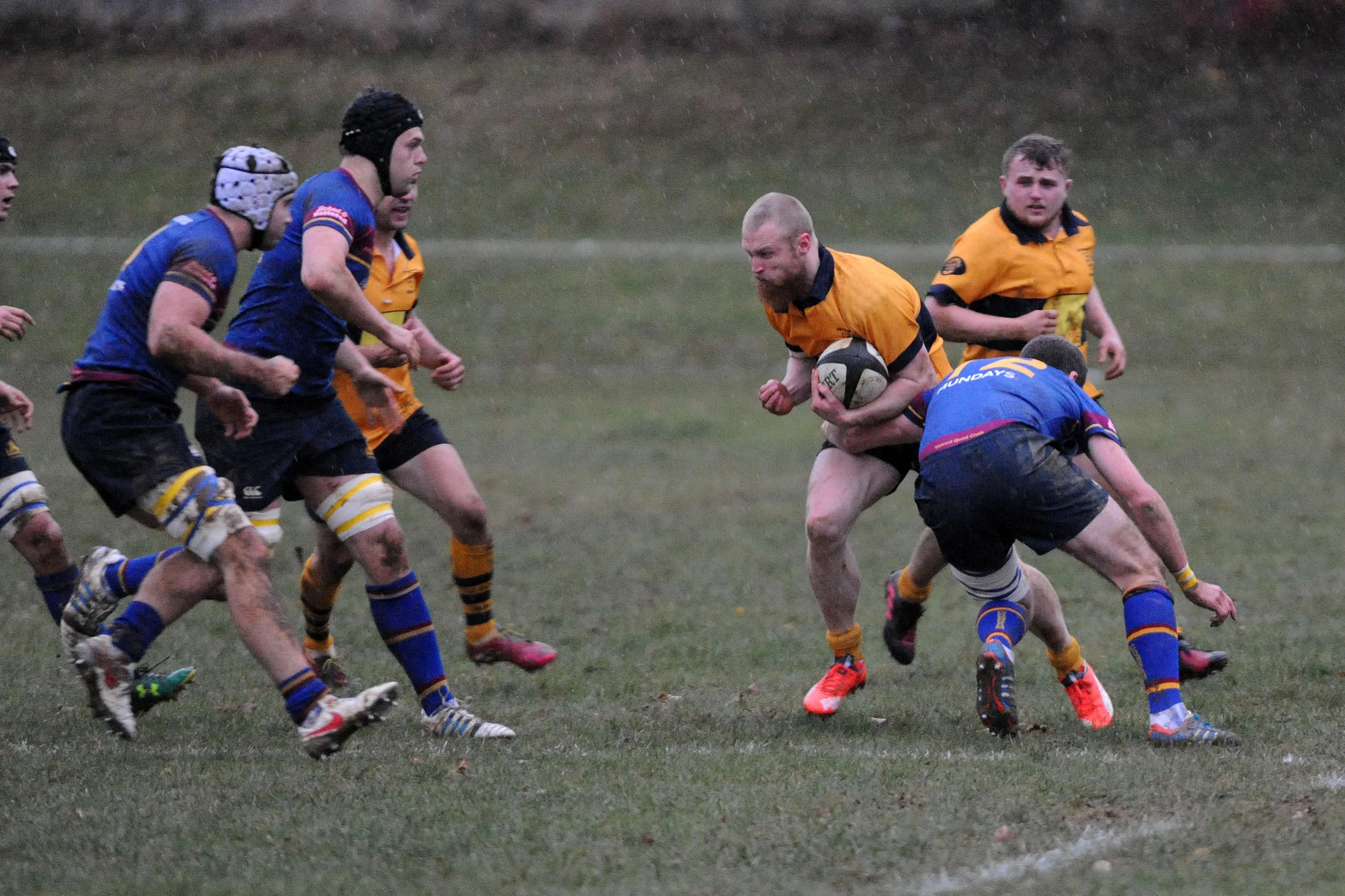 SEVENOAKS V COBHAM100.JPG