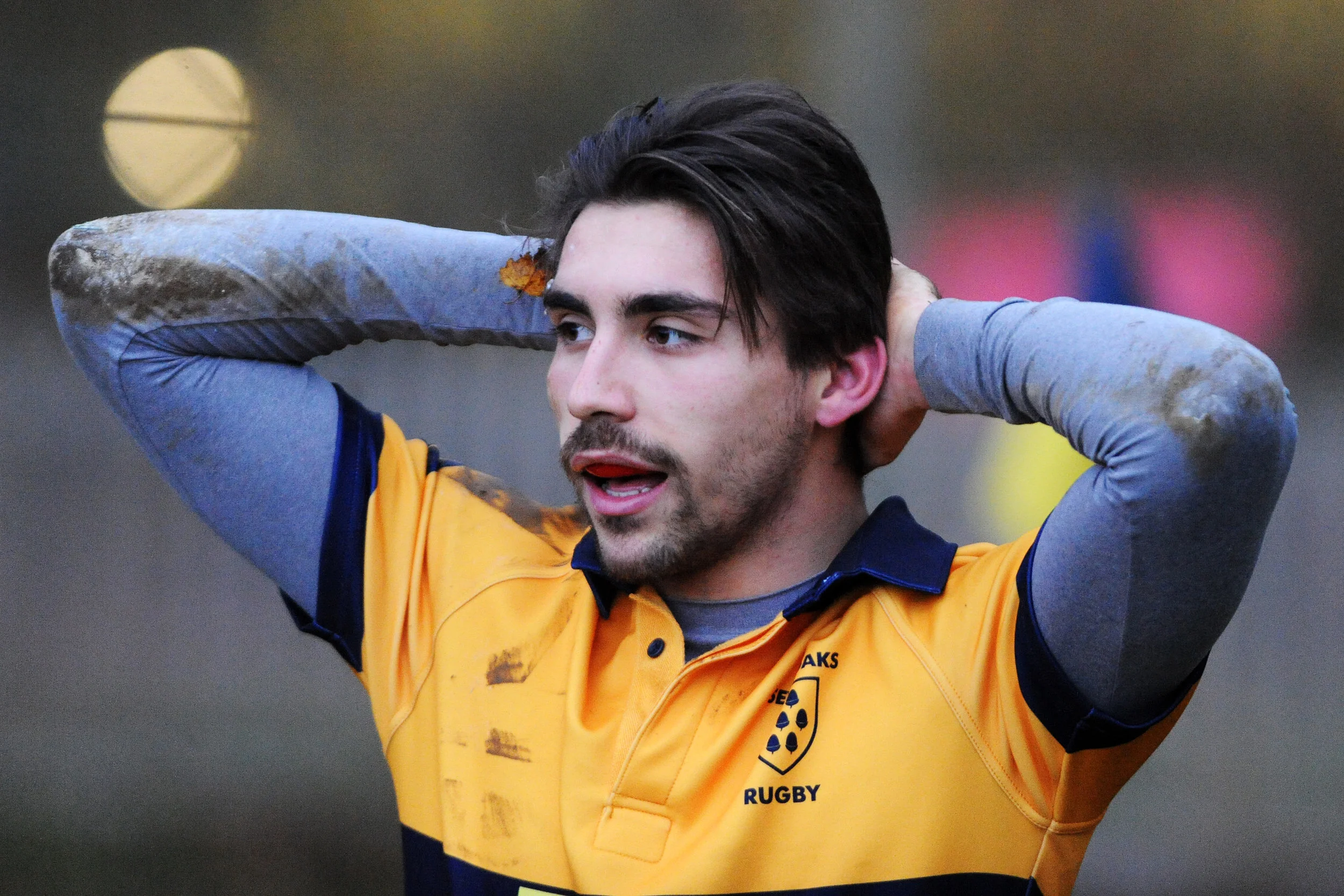 SEVENOAKS V COBHAM095.JPG