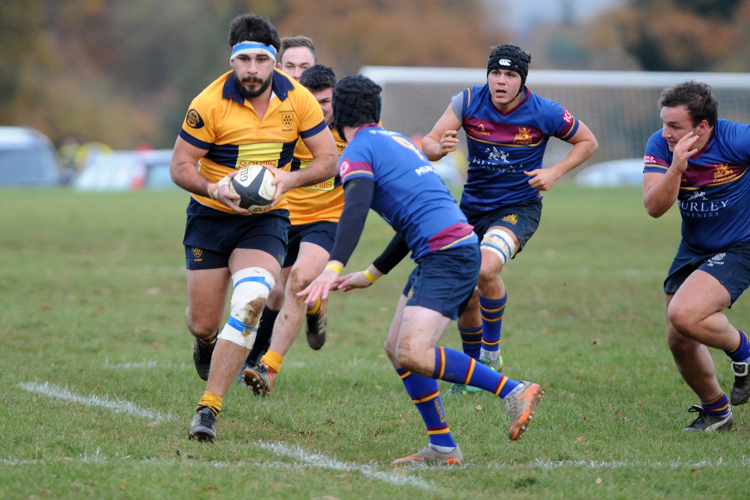 SEVENOAKS V COBHAM037.JPG