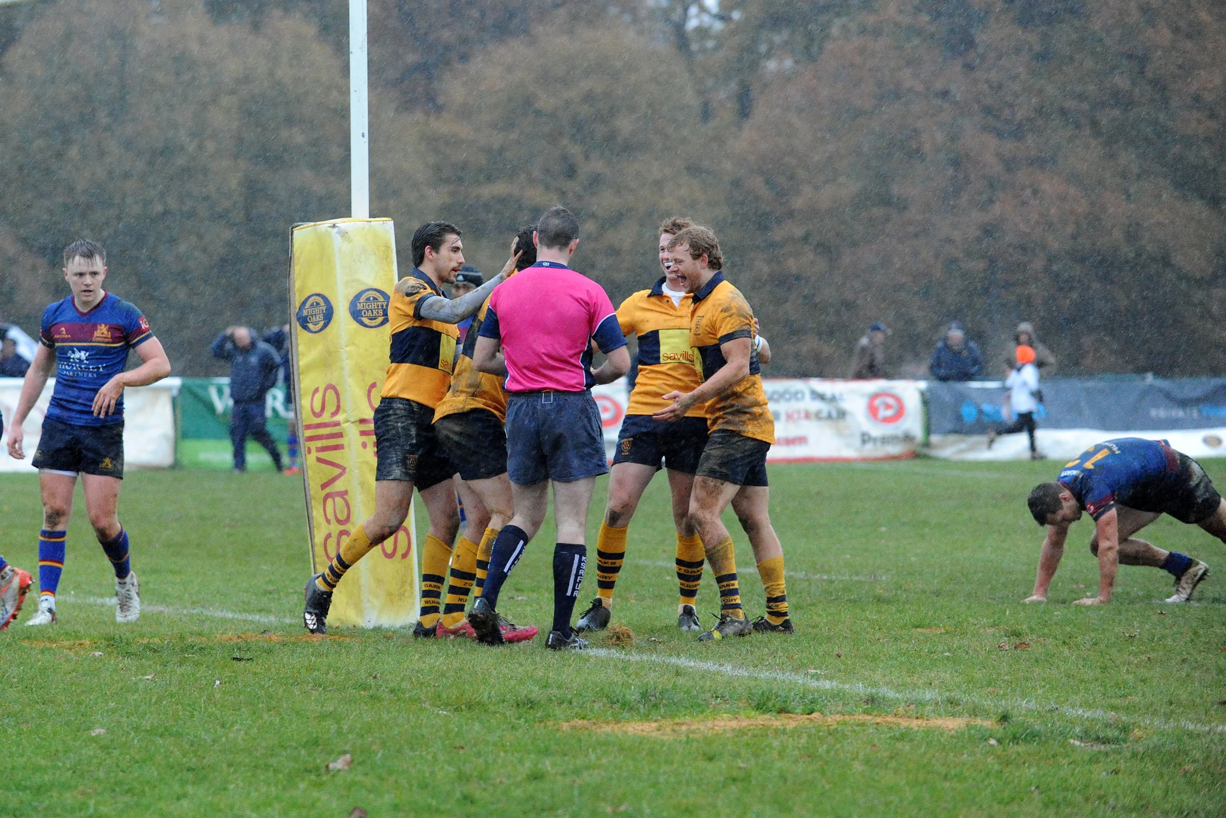 SEVENOAKS V COBHAM016.JPG