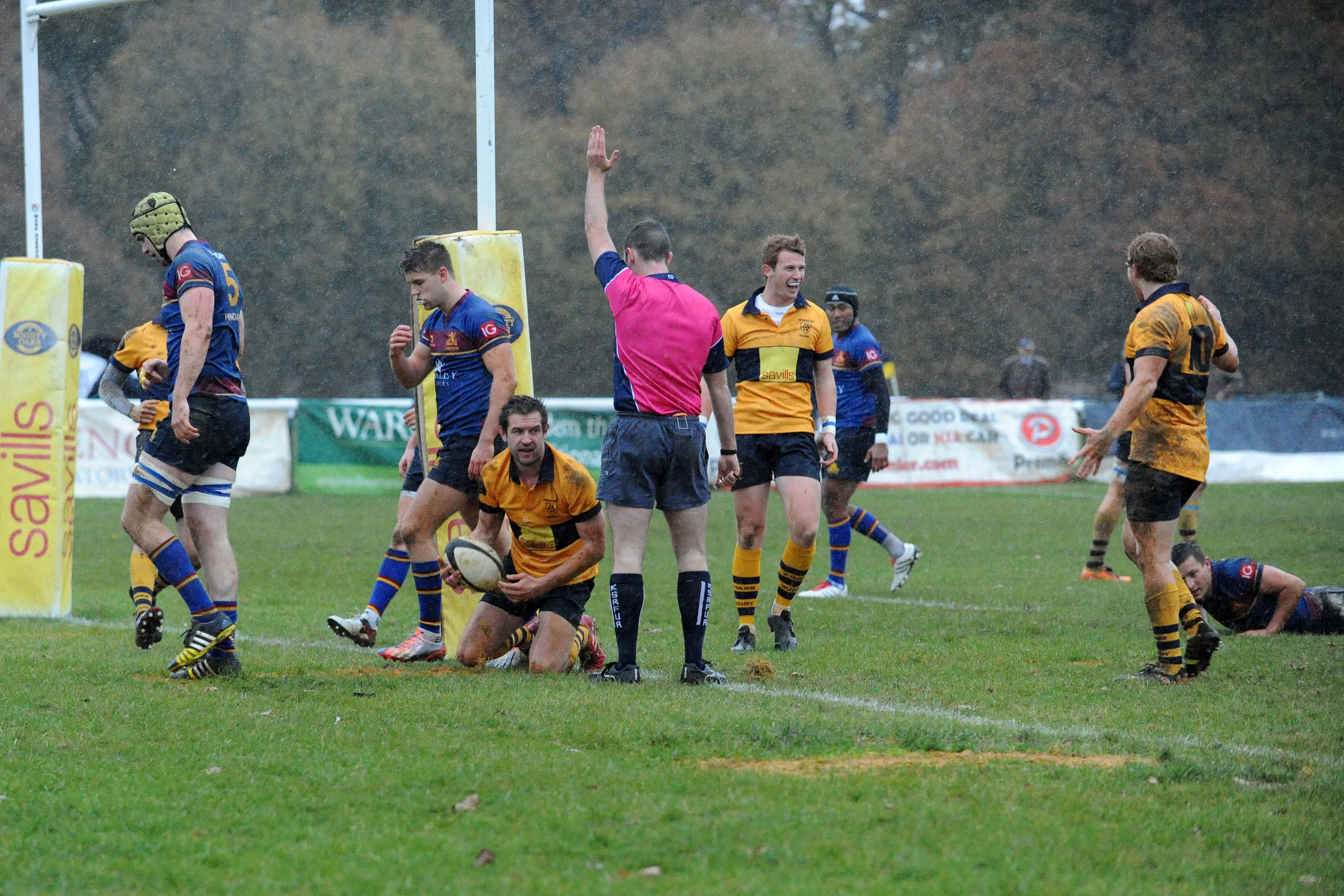 SEVENOAKS V COBHAM012.JPG