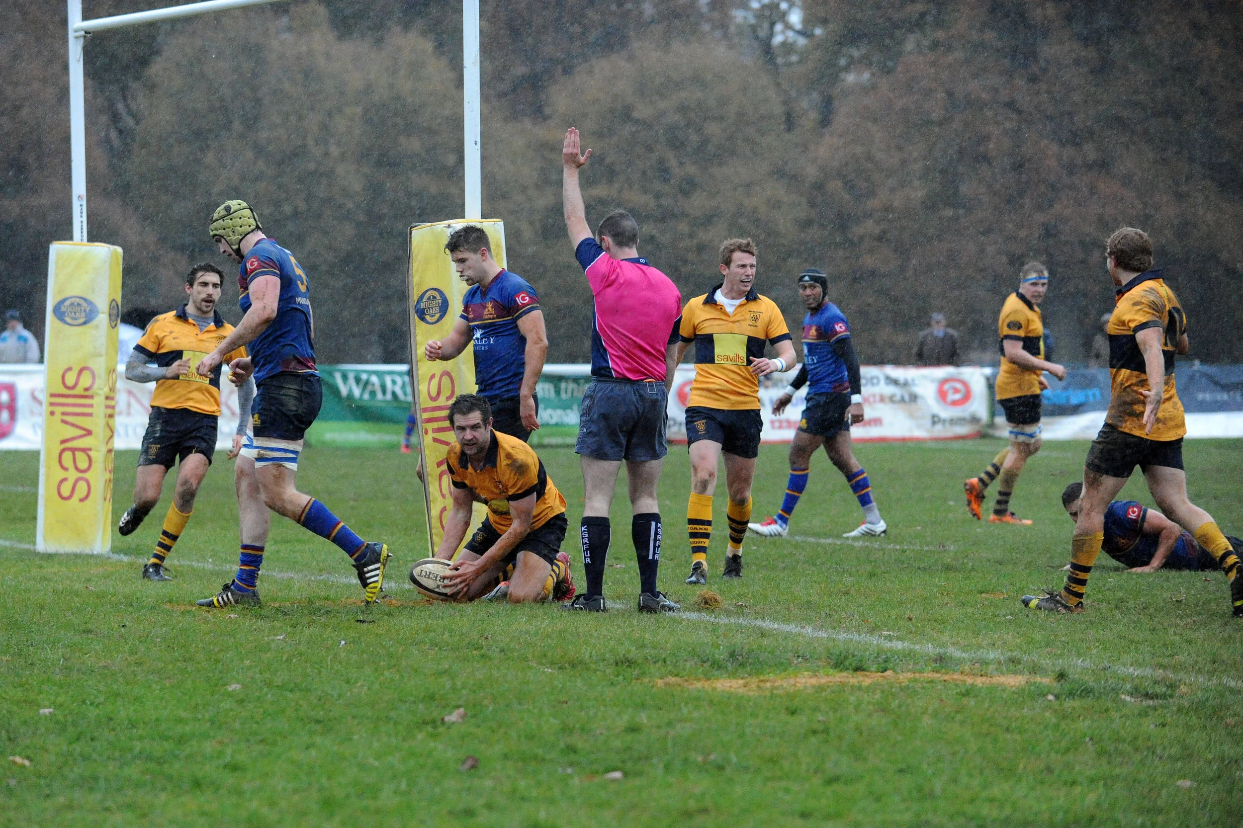 SEVENOAKS V COBHAM011.JPG
