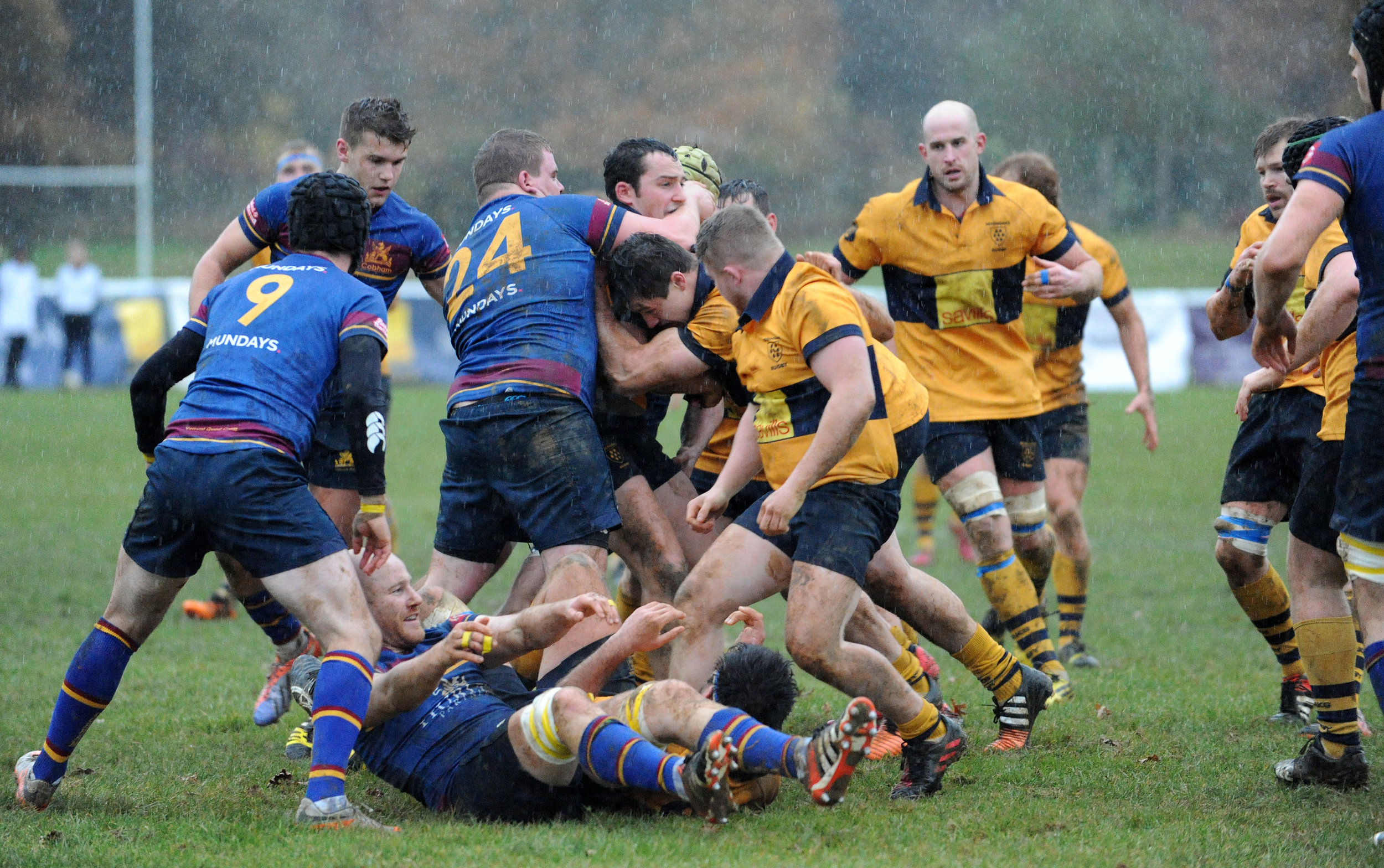 SEVENOAKS V COBHAM009.JPG