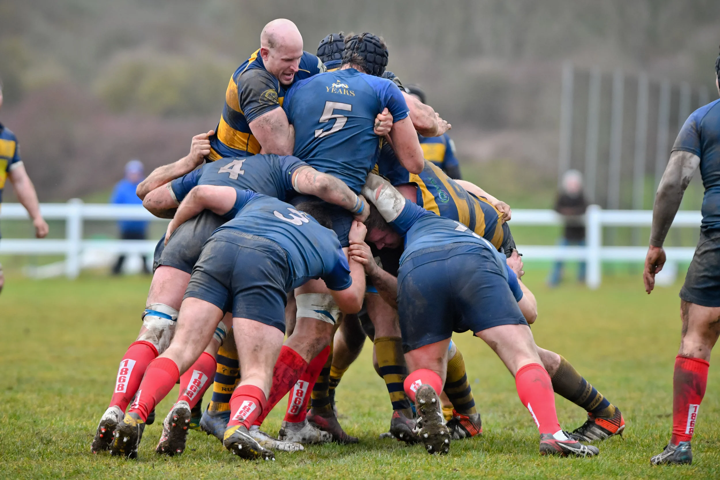 Oaks came out on top when they faced top of the table Brighton Blues two weeks ago, making it tight at the top. Photo Credit: David Purday