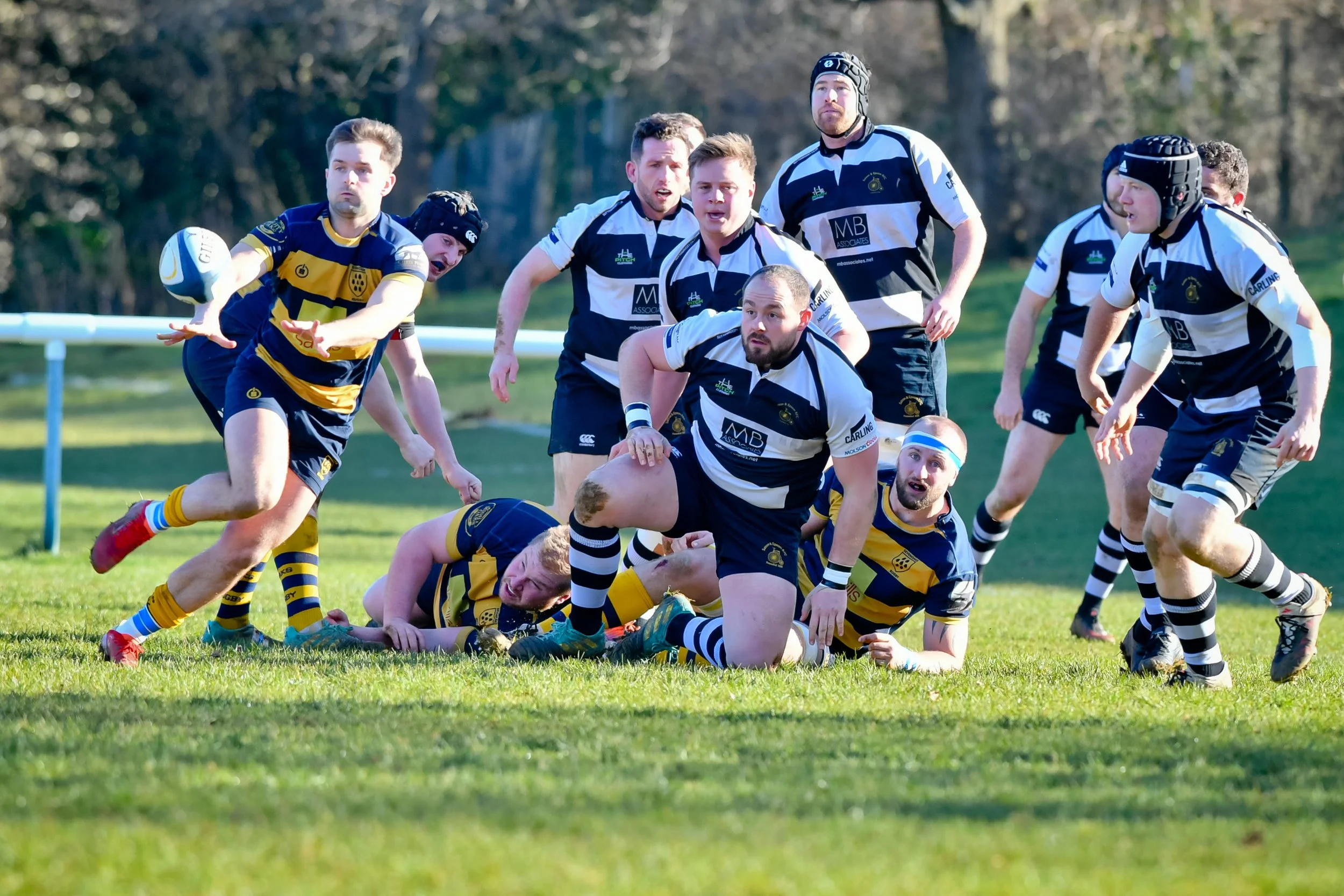 OAKS V SUTTON & EPSOM-17.JPG