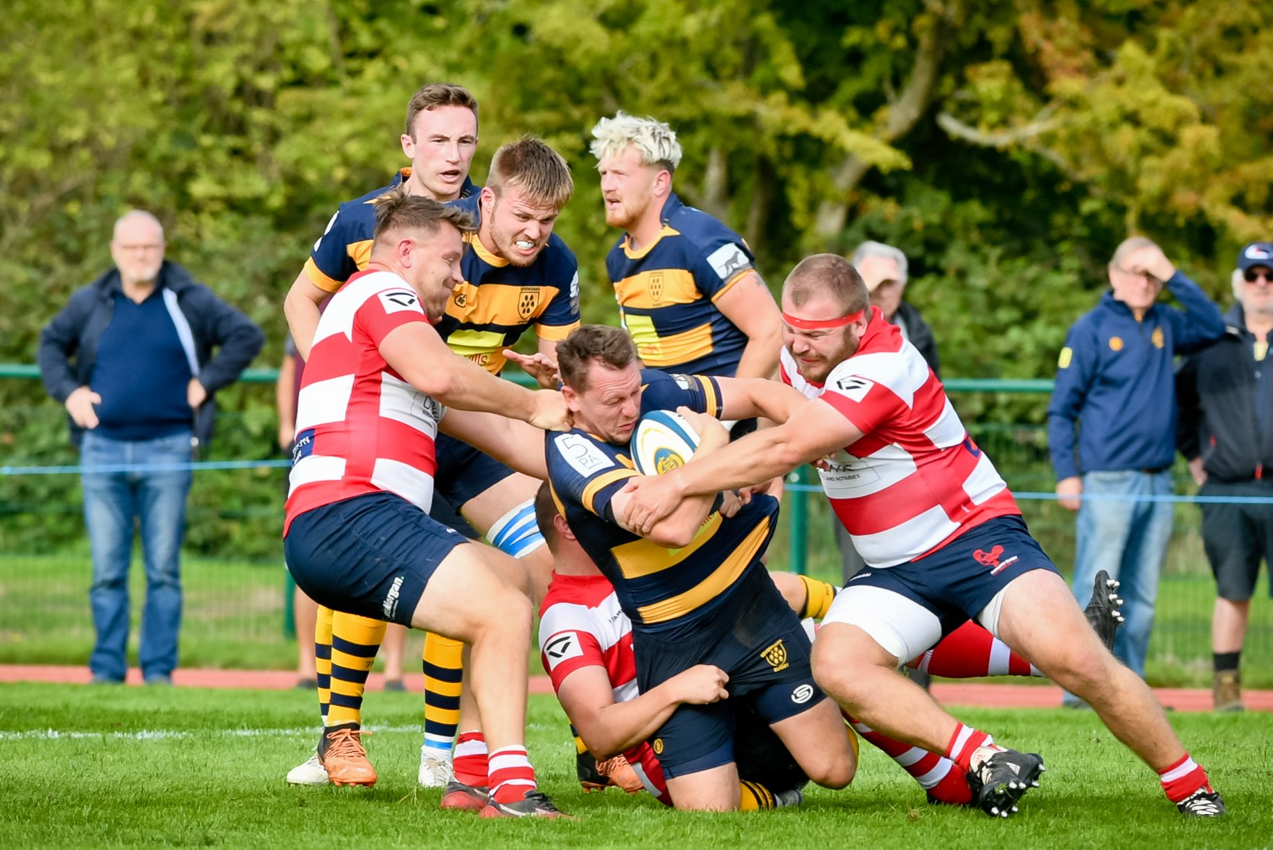 OAKS V DORKING -3.JPG