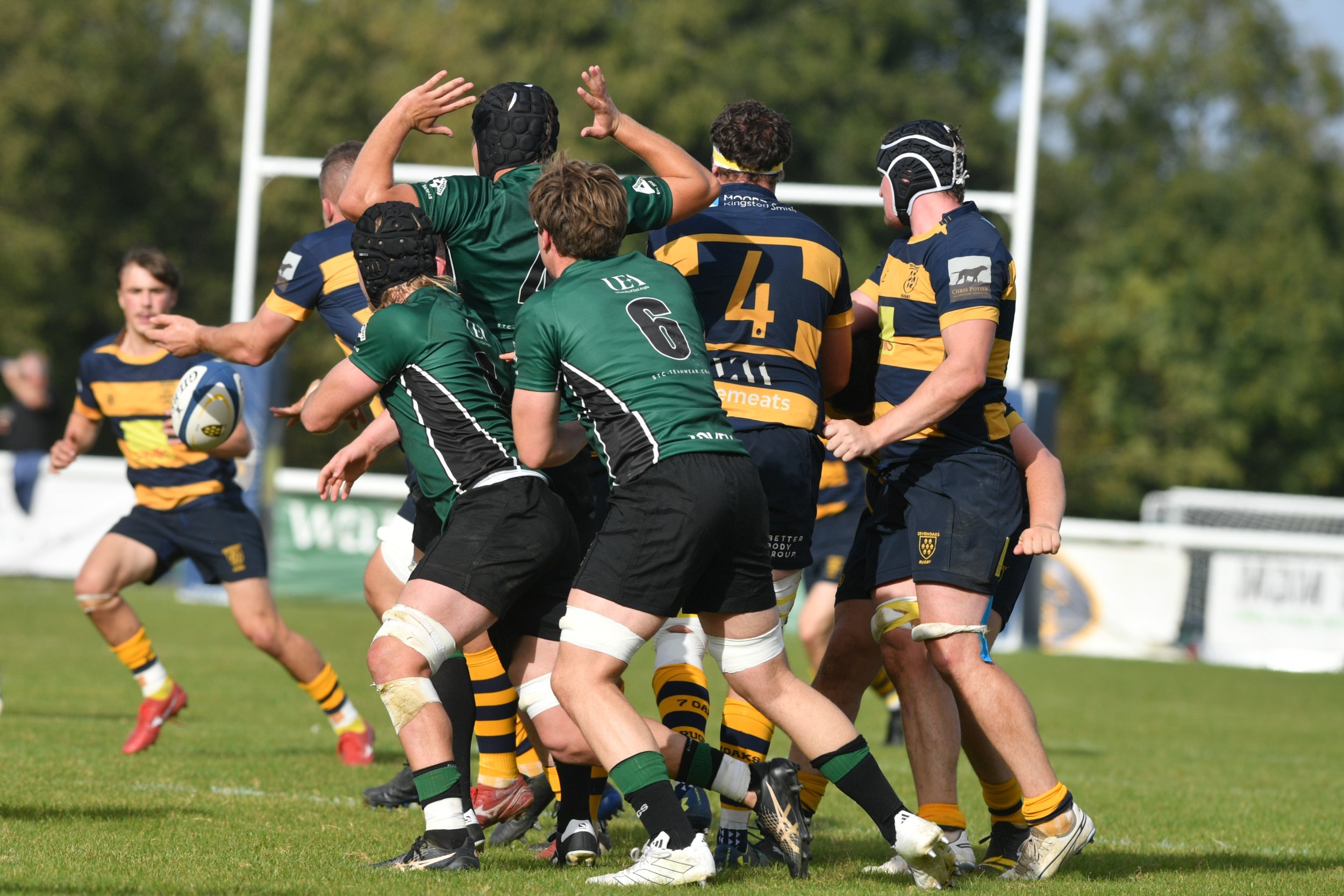 OAKS  V N WALSHAM 7.10.23033.JPG