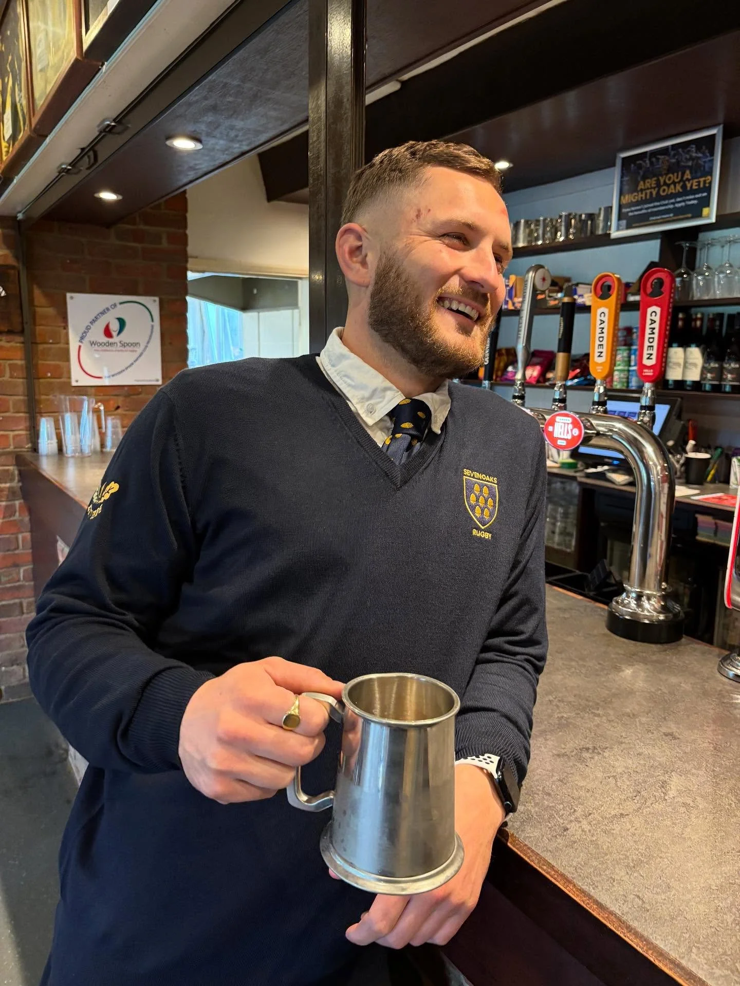 🚨Order Your Centenary V-Neck Jumper In Time For Christmas!🚨

Tomorrow is the last day to order your Centenary V-Neck Merino Wool Jumper from the Sevenoaks RFC website💙💛

Don&rsquo;t miss out - order now to make sure it arrives before Christmas!🎄
