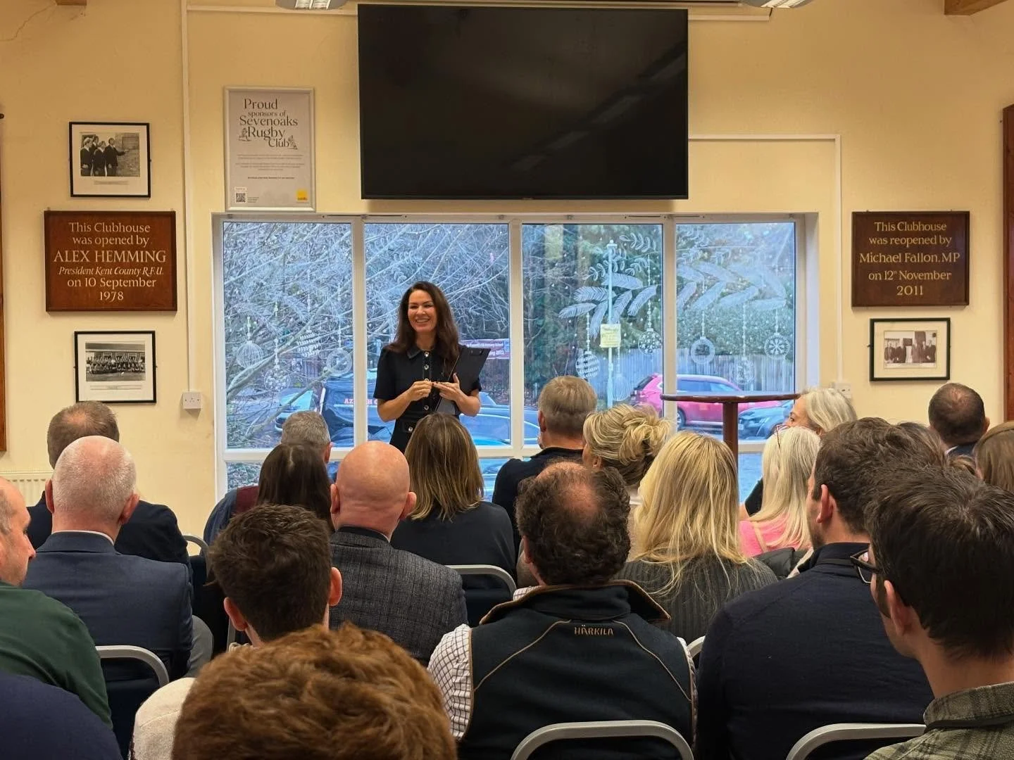 We were joined by guest speakers Georgina Burnett and Alix Carnegie from The Decluttering Crew, who delivered an engaging and practical presentation focused on how our working environments can directly influence productivity, efficiency and overall s