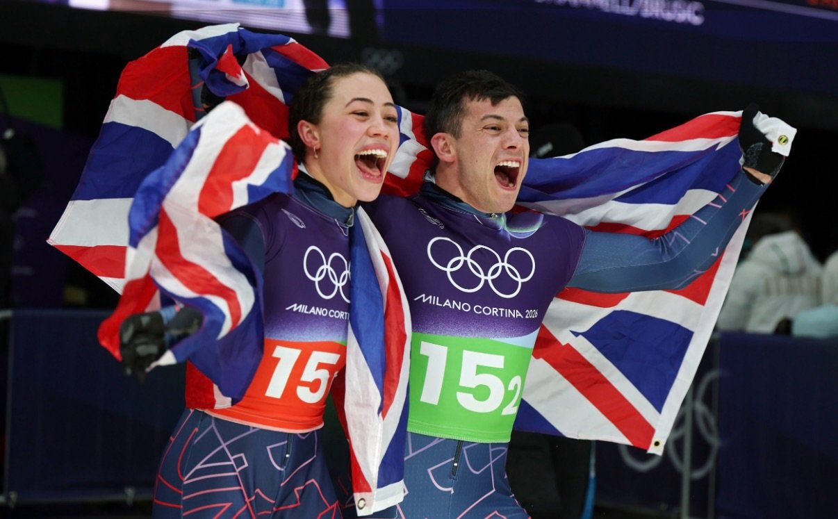 That, ladies and gentleman, is what is commonly called, domination! Huge effort from @matt_weston_skeleton and @tabby_21_ to claim a second gold for @teamgb in the skeleton! Well done both - love your work!
💪🏼💪🏼