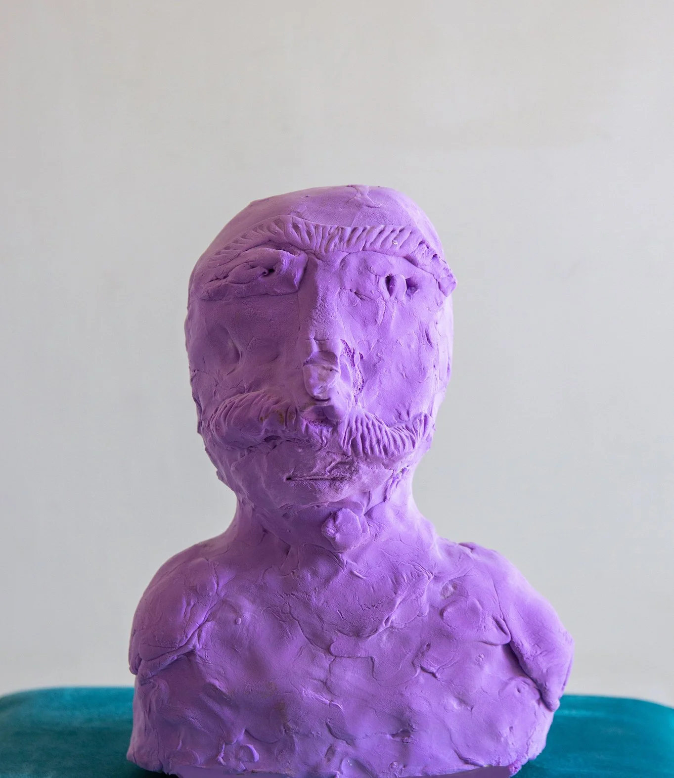   Untitled bust , Foam clay, velvet base, Dimensions variable, 2020 