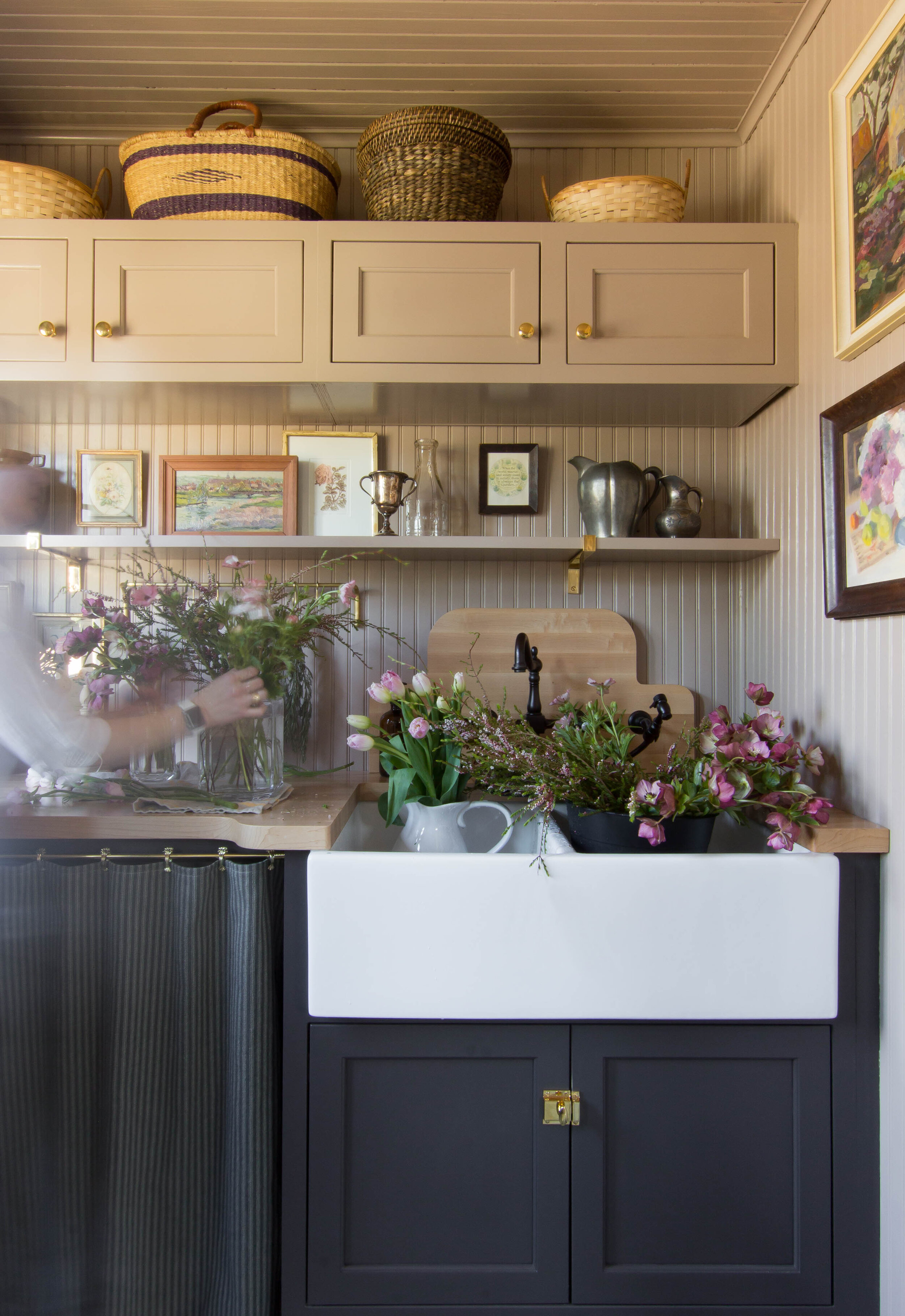  Seattle Scullery Designed by: Studio Laloc, Lauren L Caron - Photo by: Lauren L Caron © 2020  Designed with flower arranging in mind 
