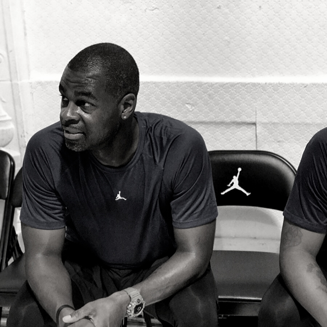Season 5 Episode 16: Mark Williams [Rebroadcast], Addressing the Fundamentals that are Lacking in Basketball
