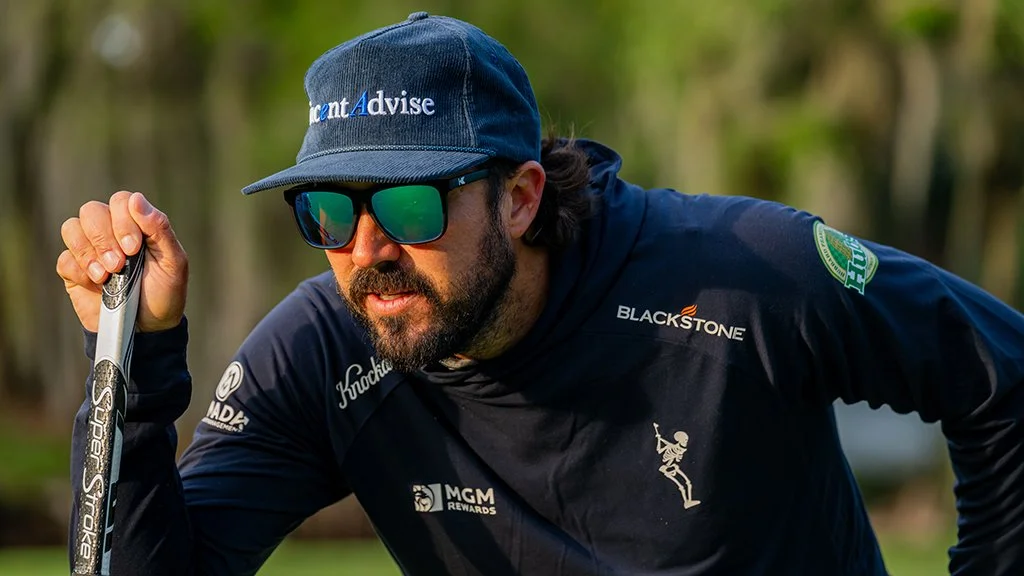 mark-hubbard-golfer-portrait-putter-closeup-lifestyle.JPG