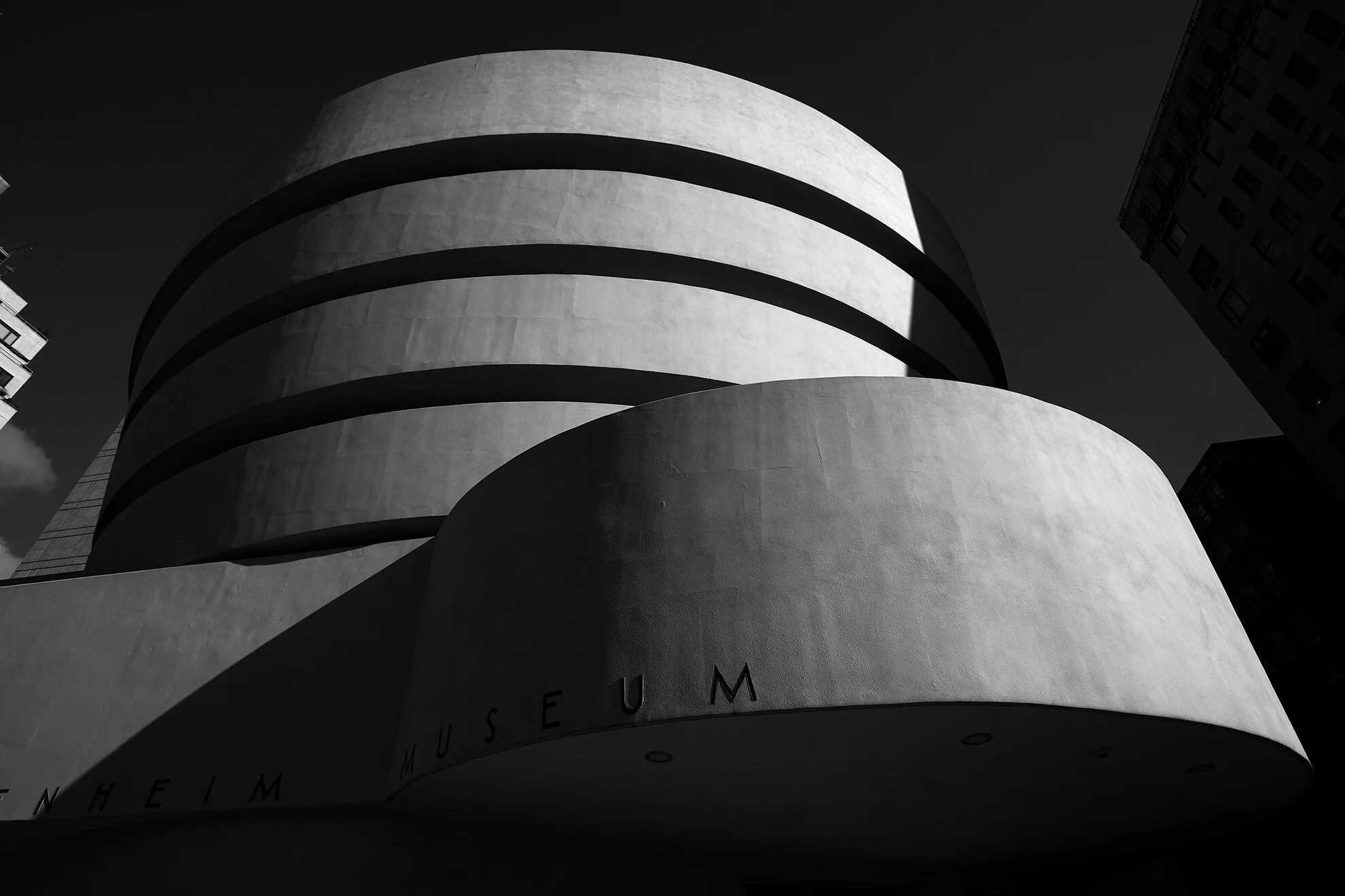 Frank+Lloyd+Wright+Guggenheim+Museum+3.jpg