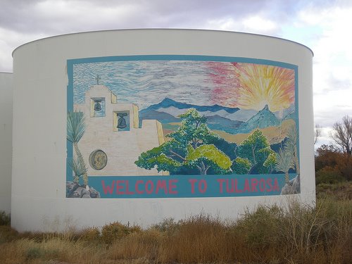 A water tower mural at the east end of Tularosa on highway 70