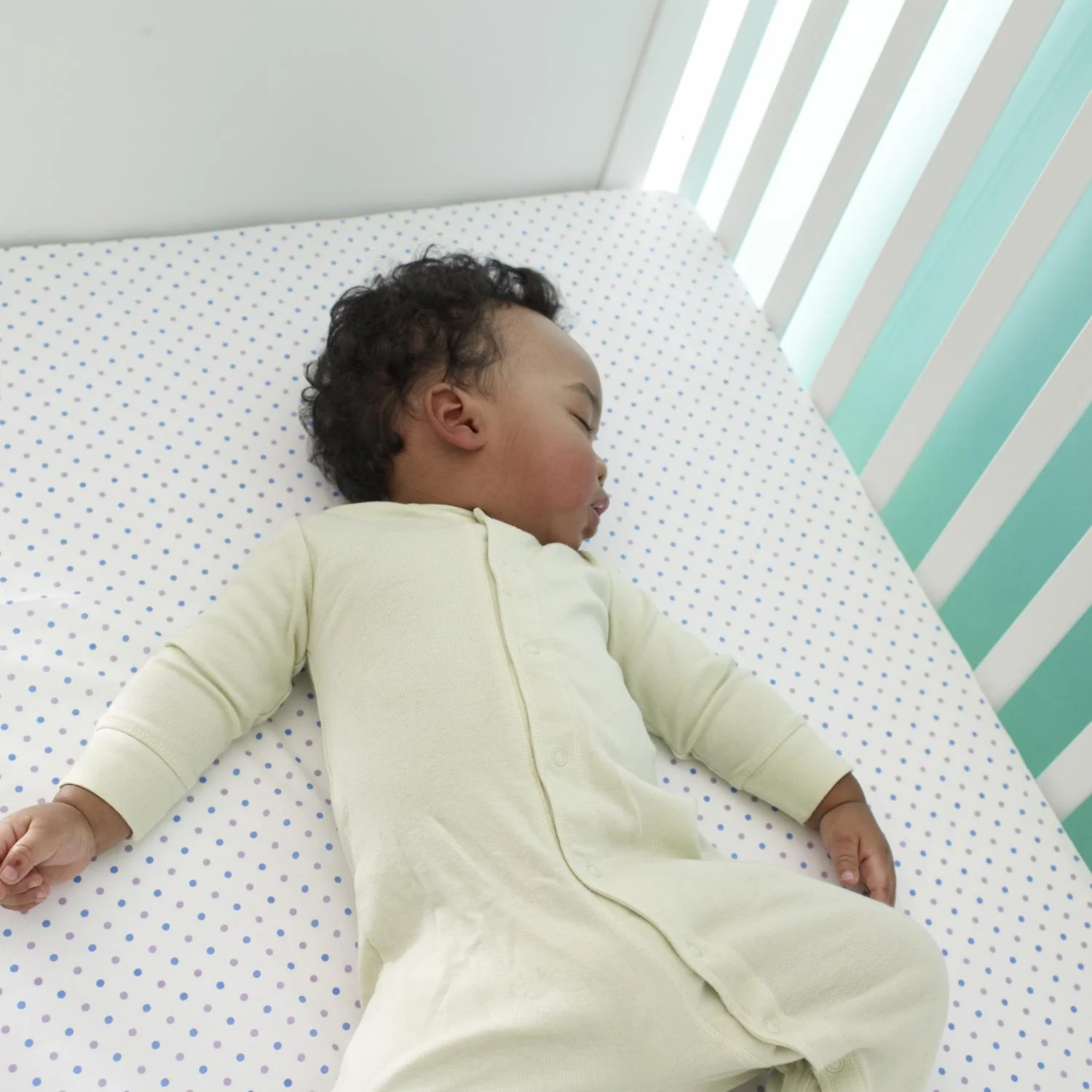 Safe Sleep How To Get Newborn To Sleep In Cot How A Baby
