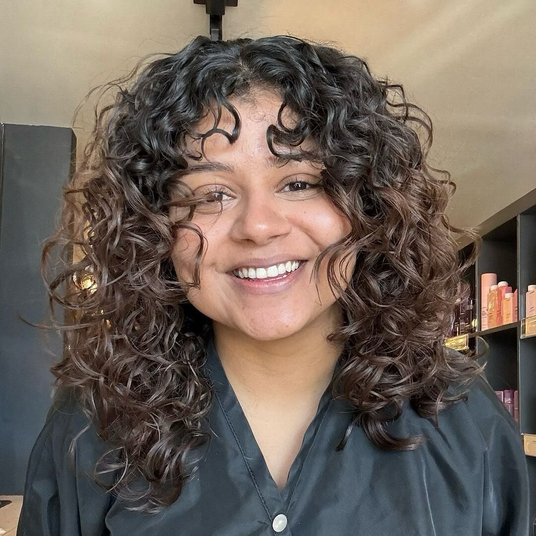 Curly cut by Megs🥰

styled with Kevin Murphy motion lotion, balmain homme med styling gel and Kevin Murphy body builder ❤️❤️

#yegcurlyhair #tommiesalon