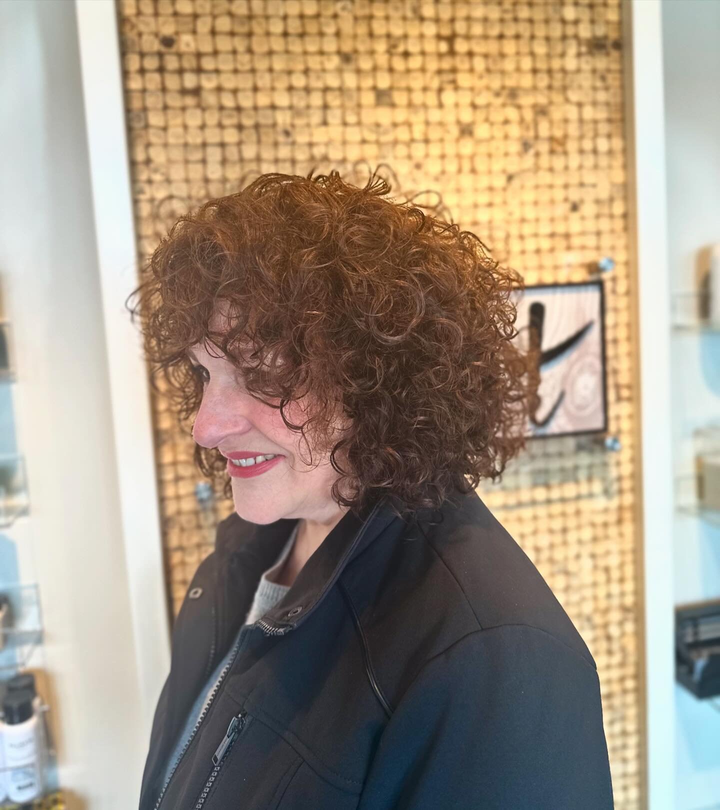 Beautiful curls by Tommie! ➰🖤
#tommiesalon #yeghair