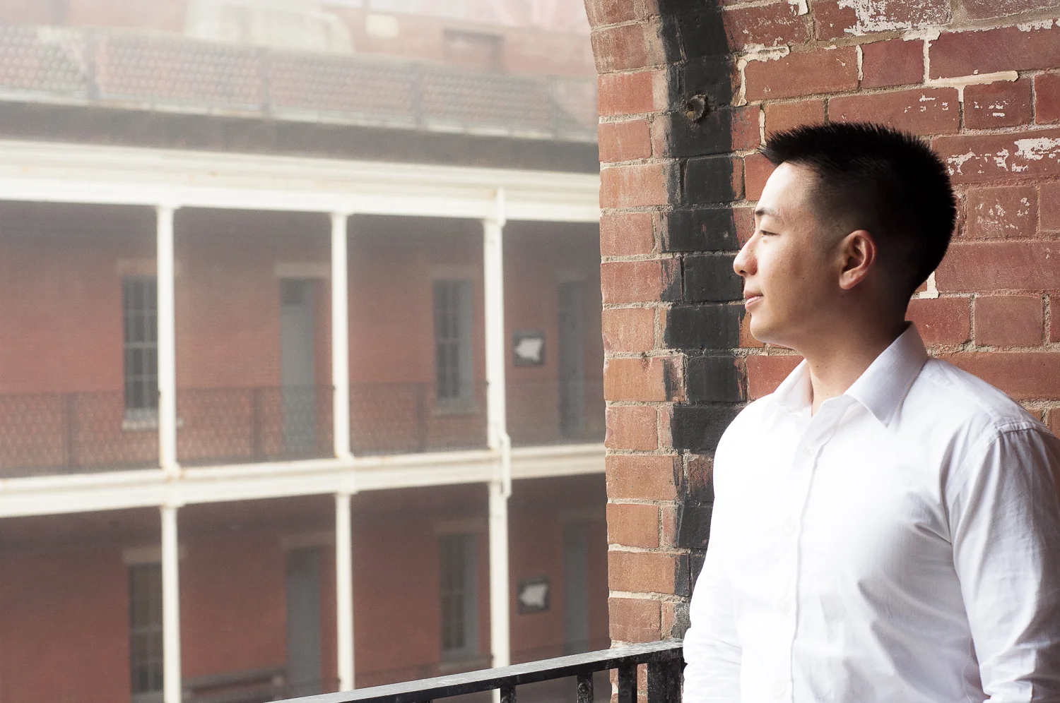 HidiSuen-SanFrancisco-FortPoint-engagement-portrait-1.jpg