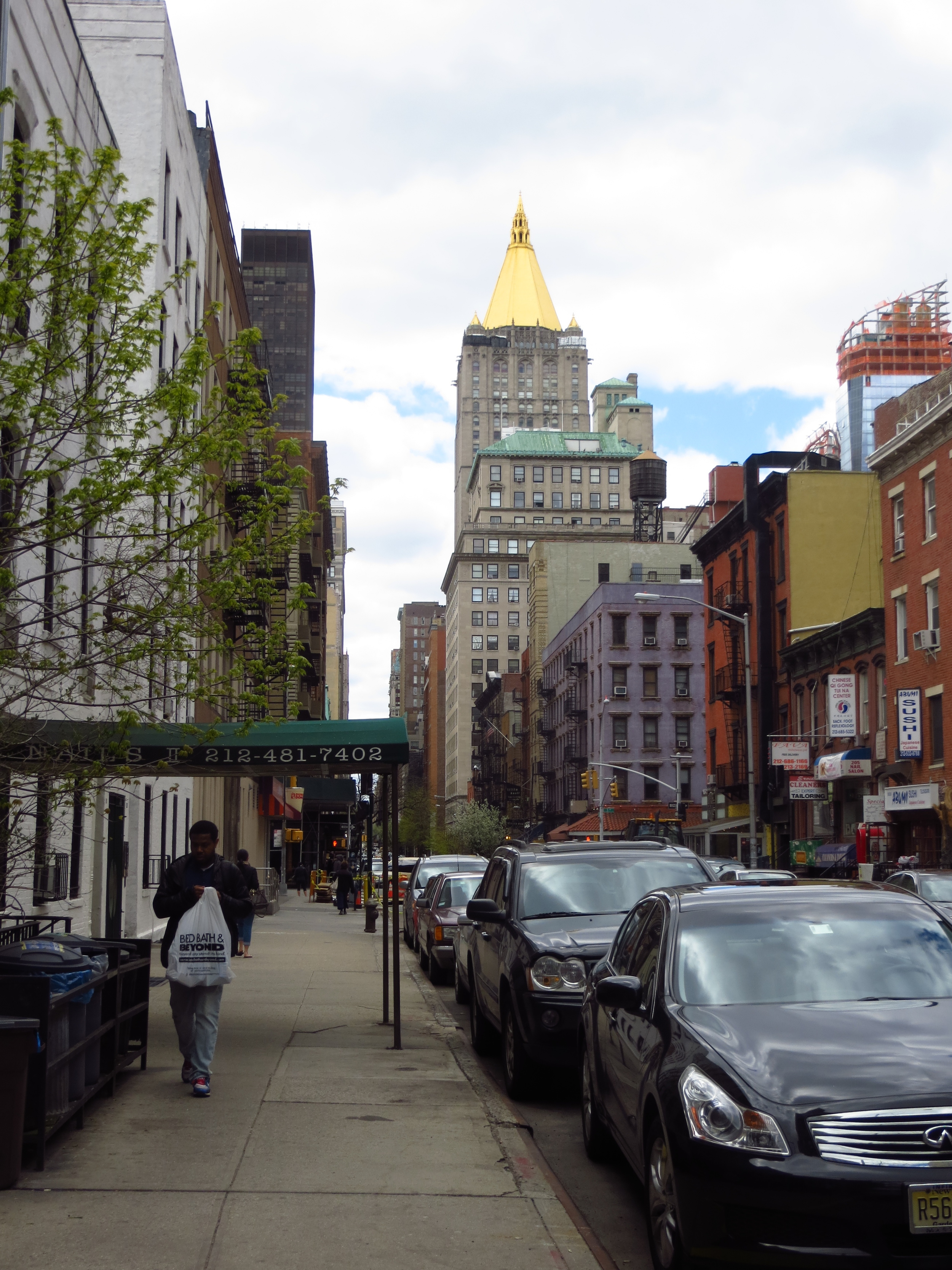 Street view w/New York Life Building #2